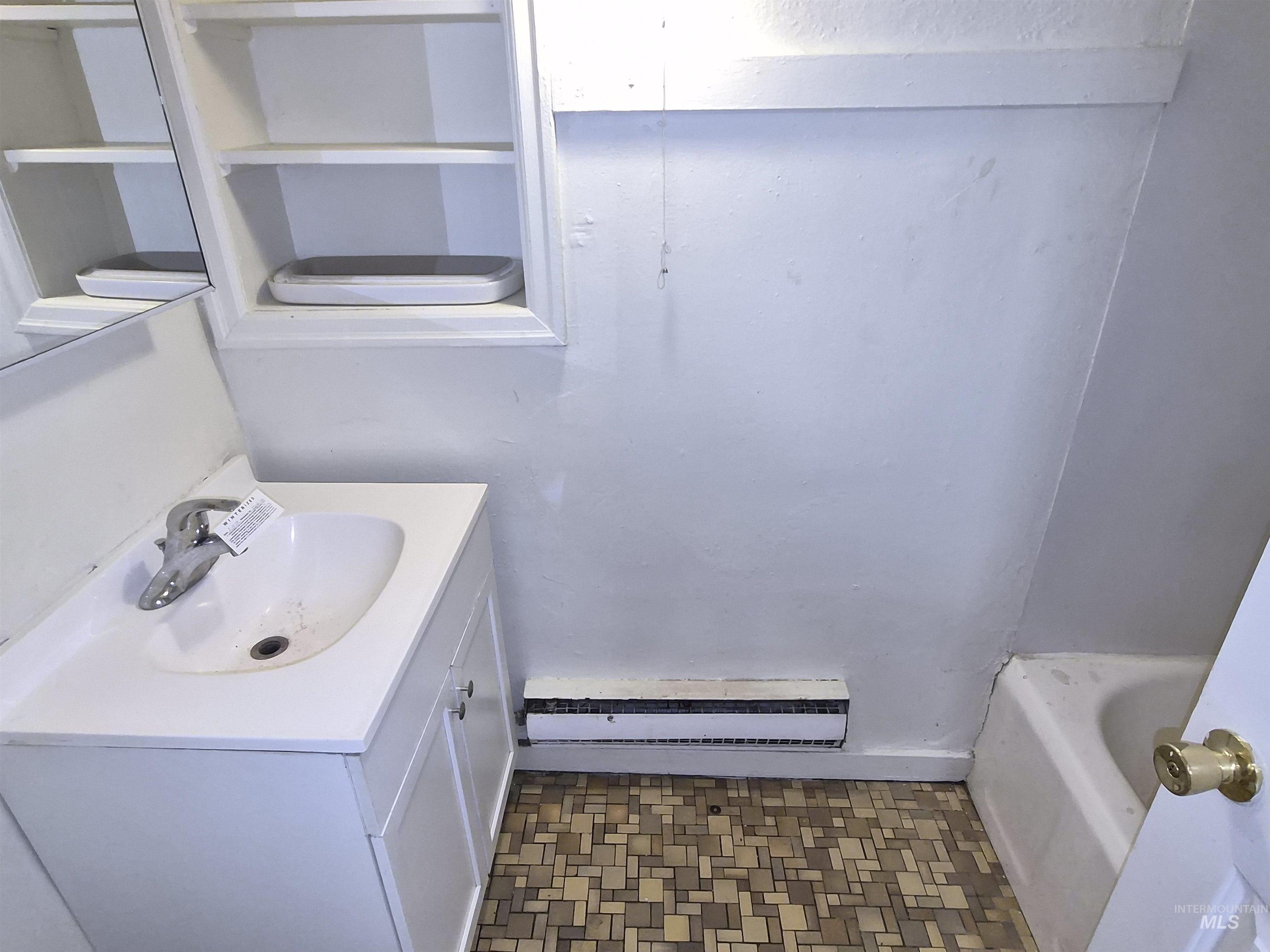 650 - 652 W Lander St., Pocatello, Idaho 83204, 1 Bedroom, 1 Bathroom, Residential Income For Sale, Price $214,900, 98978741