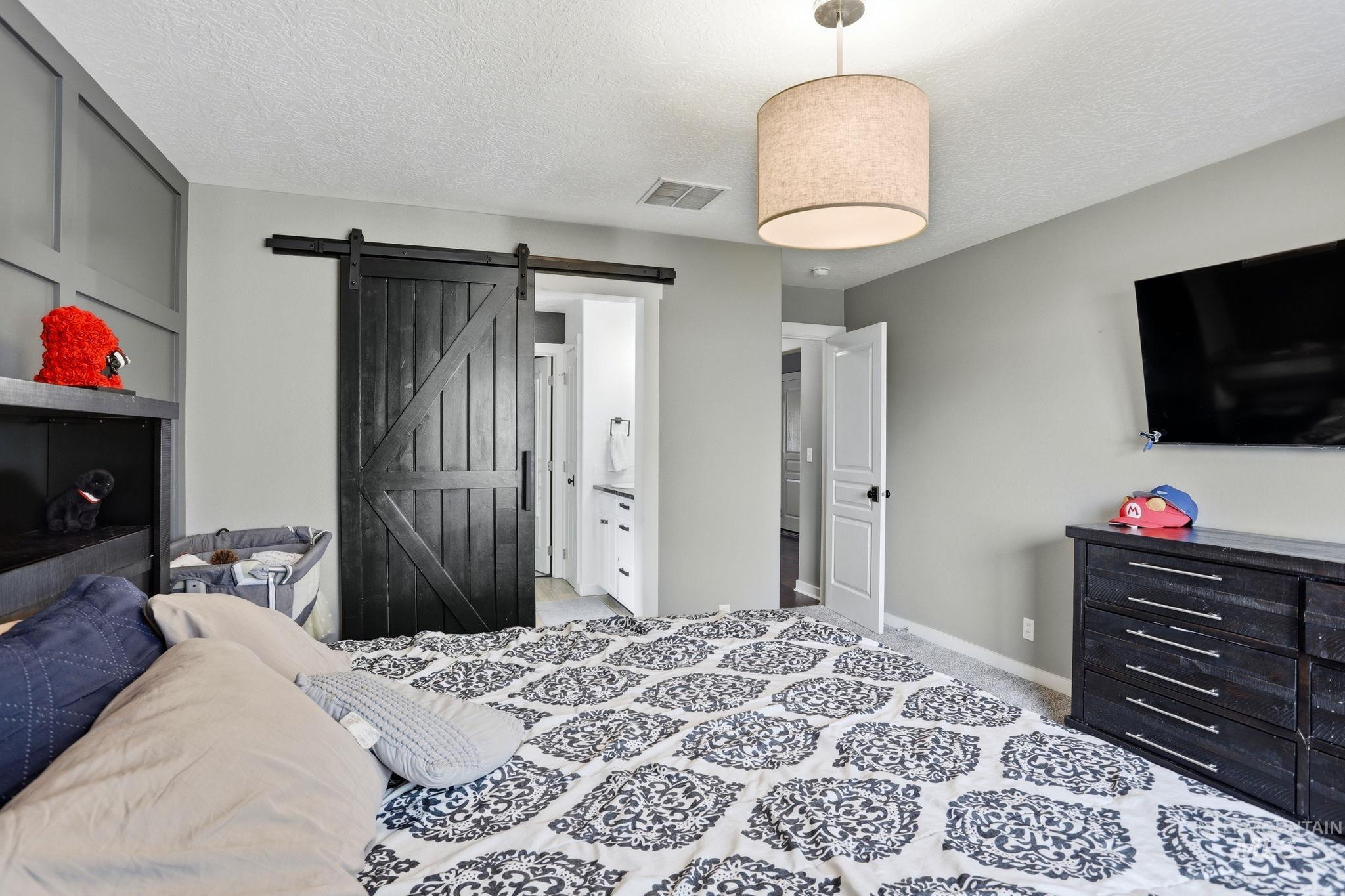 6924 E Greens Dr, Nampa, Idaho 83687, 3 Bedrooms, 3 Bathrooms, Residential For Sale, Price $455,000,MLS 98978742