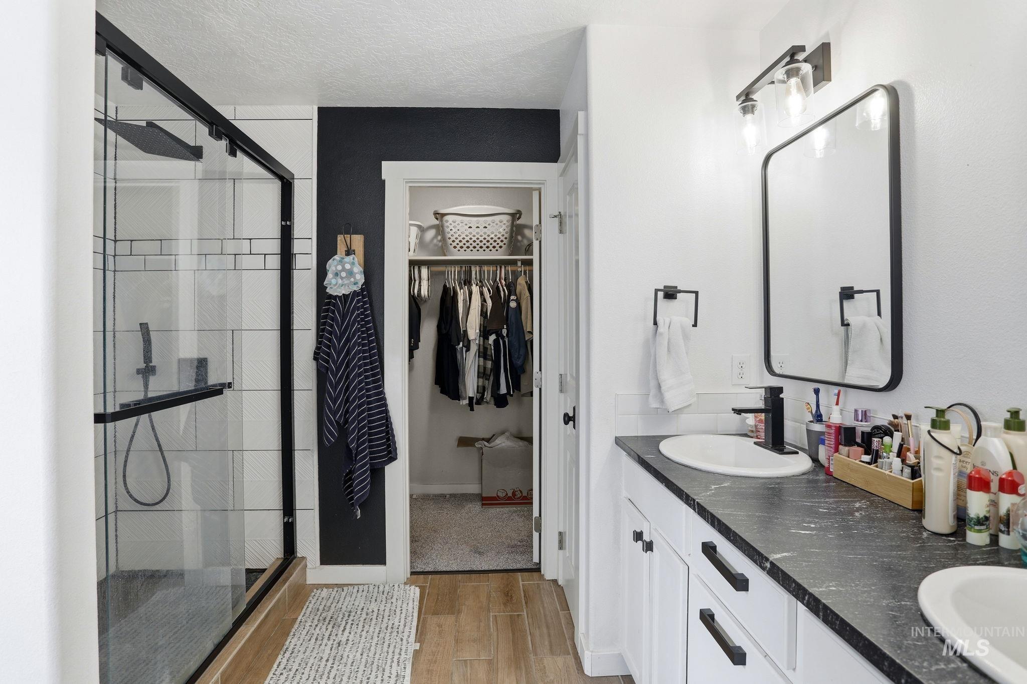 6924 E Greens Dr, Nampa, Idaho 83687, 3 Bedrooms, 3 Bathrooms, Residential For Sale, Price $455,000,MLS 98978742