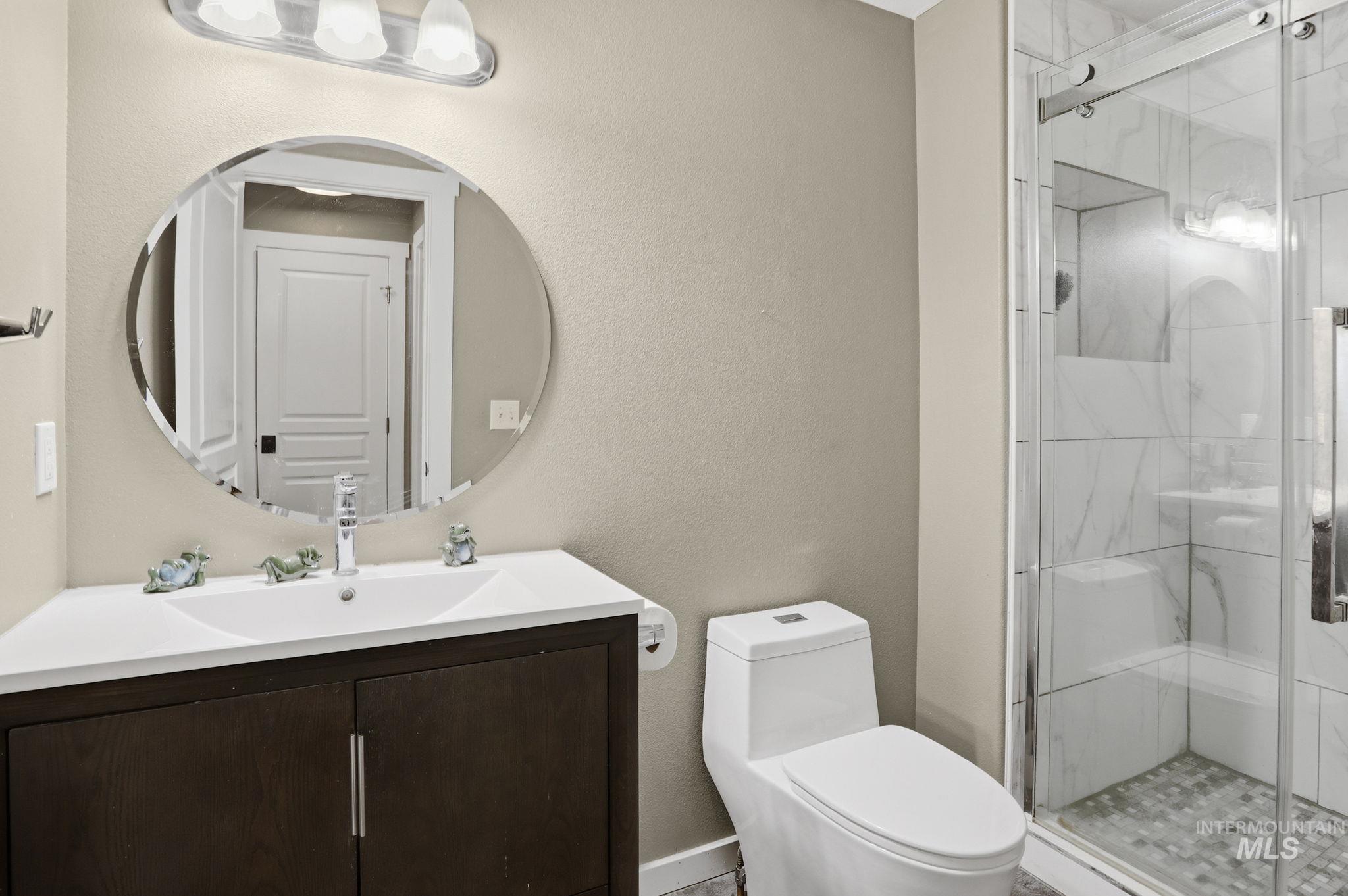 6924 E Greens Dr, Nampa, Idaho 83687, 3 Bedrooms, 3 Bathrooms, Residential For Sale, Price $455,000,MLS 98978742