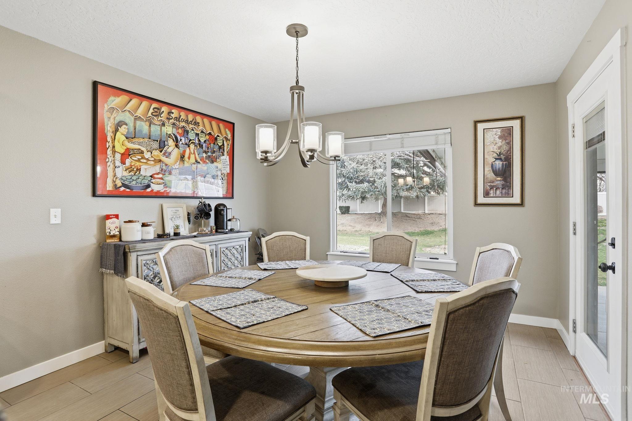 6924 E Greens Dr, Nampa, Idaho 83687, 3 Bedrooms, 3 Bathrooms, Residential For Sale, Price $455,000,MLS 98978742