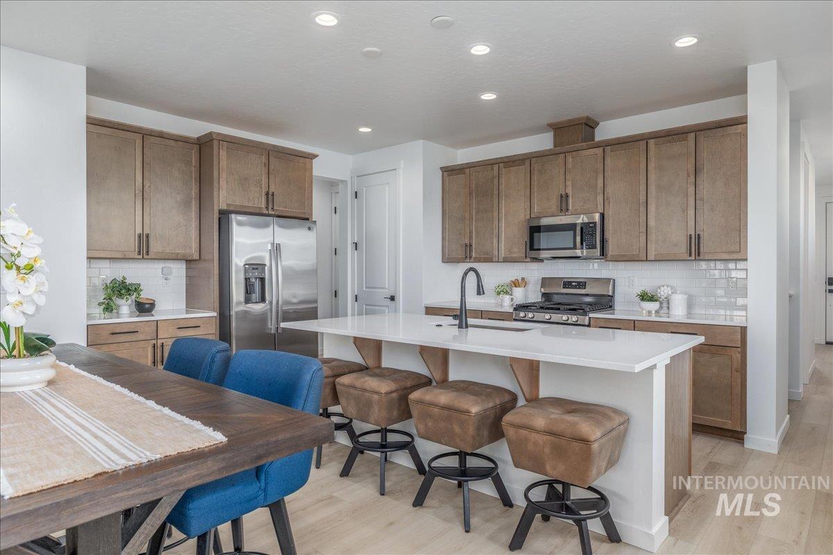 1218 Stirling Meadows Ct, Middleton, Idaho 83644-1182, 4 Bedrooms, 3.5 Bathrooms, Residential For Sale, Price $699,700, 98978745