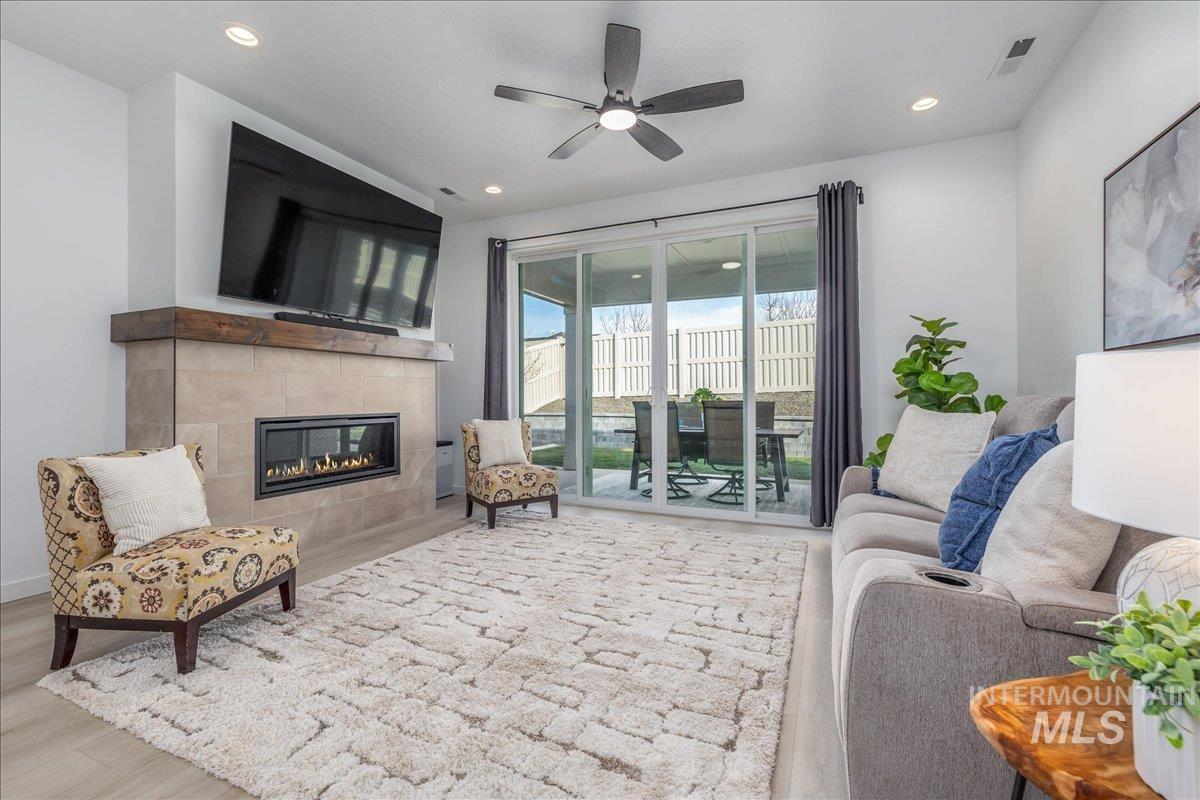 1218 Stirling Meadows Ct, Middleton, Idaho 83644-1182, 4 Bedrooms, 3.5 Bathrooms, Residential For Sale, Price $699,700, 98978745