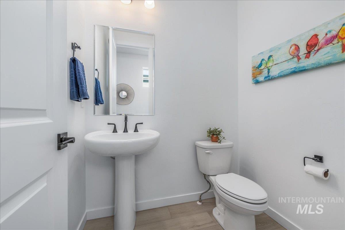 1218 Stirling Meadows Ct, Middleton, Idaho 83644-1182, 4 Bedrooms, 3.5 Bathrooms, Residential For Sale, Price $699,700, 98978745