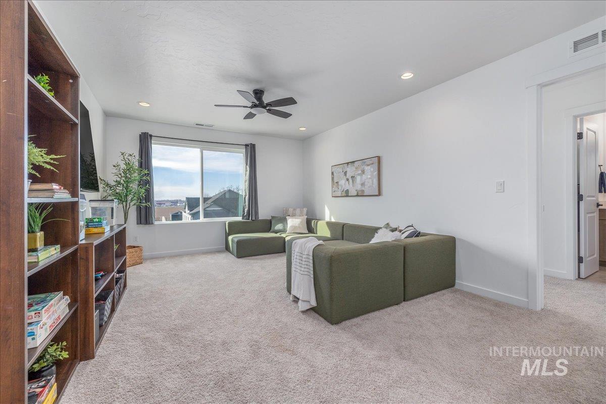 1218 Stirling Meadows Ct, Middleton, Idaho 83644-1182, 4 Bedrooms, 3.5 Bathrooms, Residential For Sale, Price $699,700, 98978745