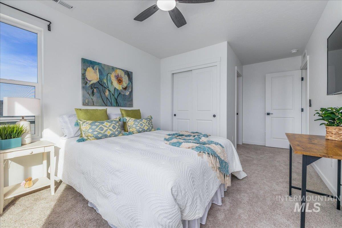 1218 Stirling Meadows Ct, Middleton, Idaho 83644-1182, 4 Bedrooms, 3.5 Bathrooms, Residential For Sale, Price $699,700, 98978745