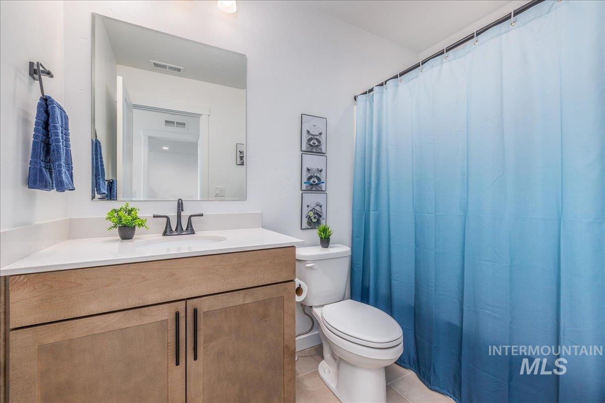 1218 Stirling Meadows Ct, Middleton, Idaho 83644-1182, 4 Bedrooms, 3.5 Bathrooms, Residential For Sale, Price $699,700, 98978745