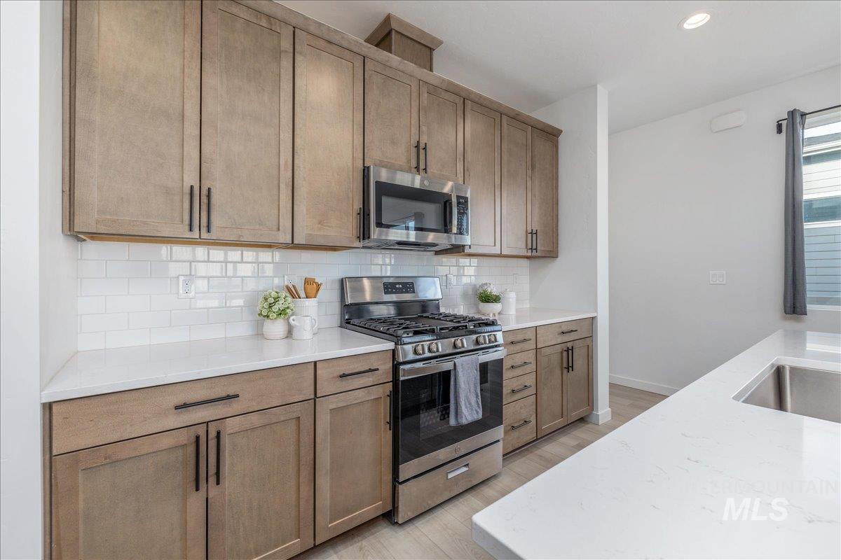 1218 Stirling Meadows Ct, Middleton, Idaho 83644-1182, 4 Bedrooms, 3.5 Bathrooms, Residential For Sale, Price $699,700, 98978745