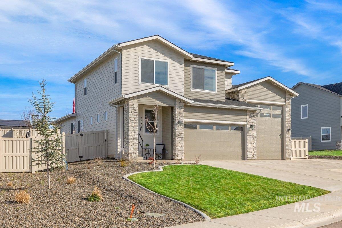 1218 Stirling Meadows Ct, Middleton, Idaho 83644-1182, 4 Bedrooms, 3.5 Bathrooms, Residential For Sale, Price $699,700, 98978745