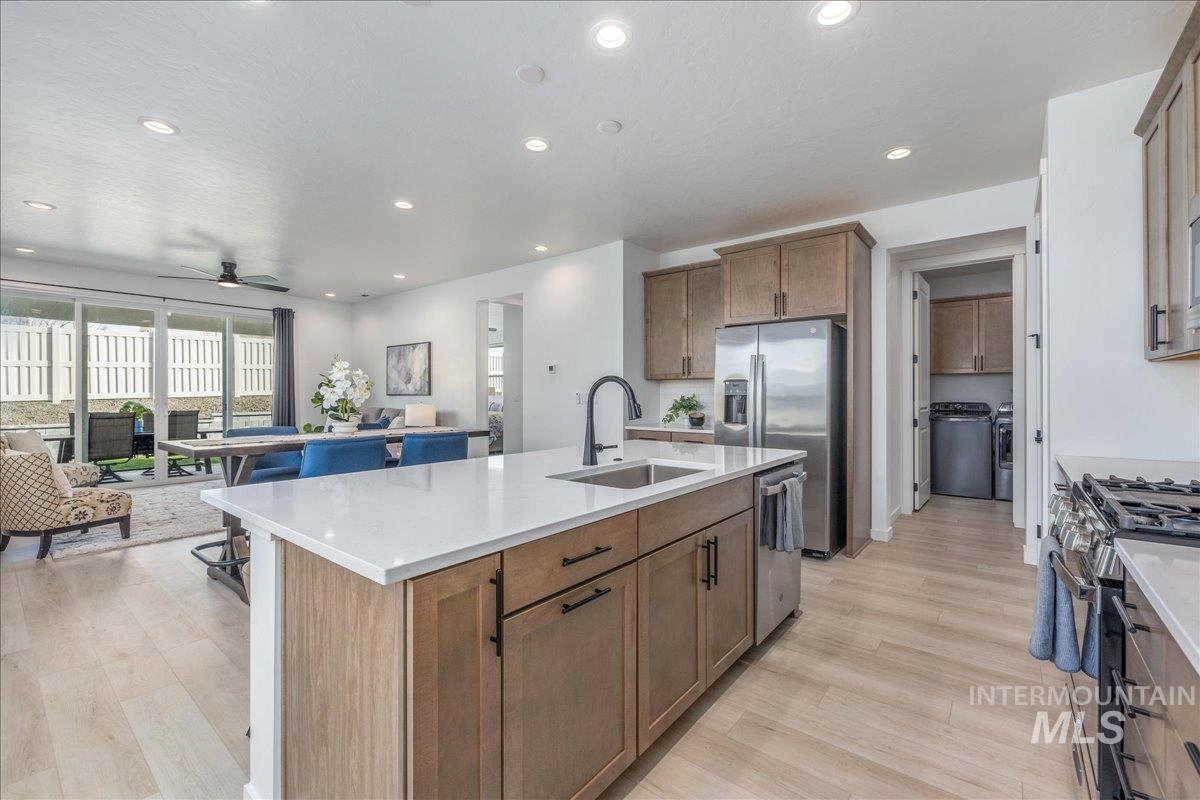 1218 Stirling Meadows Ct, Middleton, Idaho 83644-1182, 4 Bedrooms, 3.5 Bathrooms, Residential For Sale, Price $699,700, 98978745