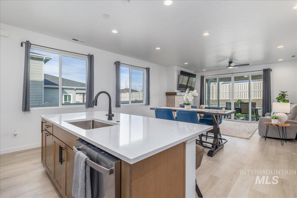 1218 Stirling Meadows Ct, Middleton, Idaho 83644-1182, 4 Bedrooms, 3.5 Bathrooms, Residential For Sale, Price $699,700, 98978745