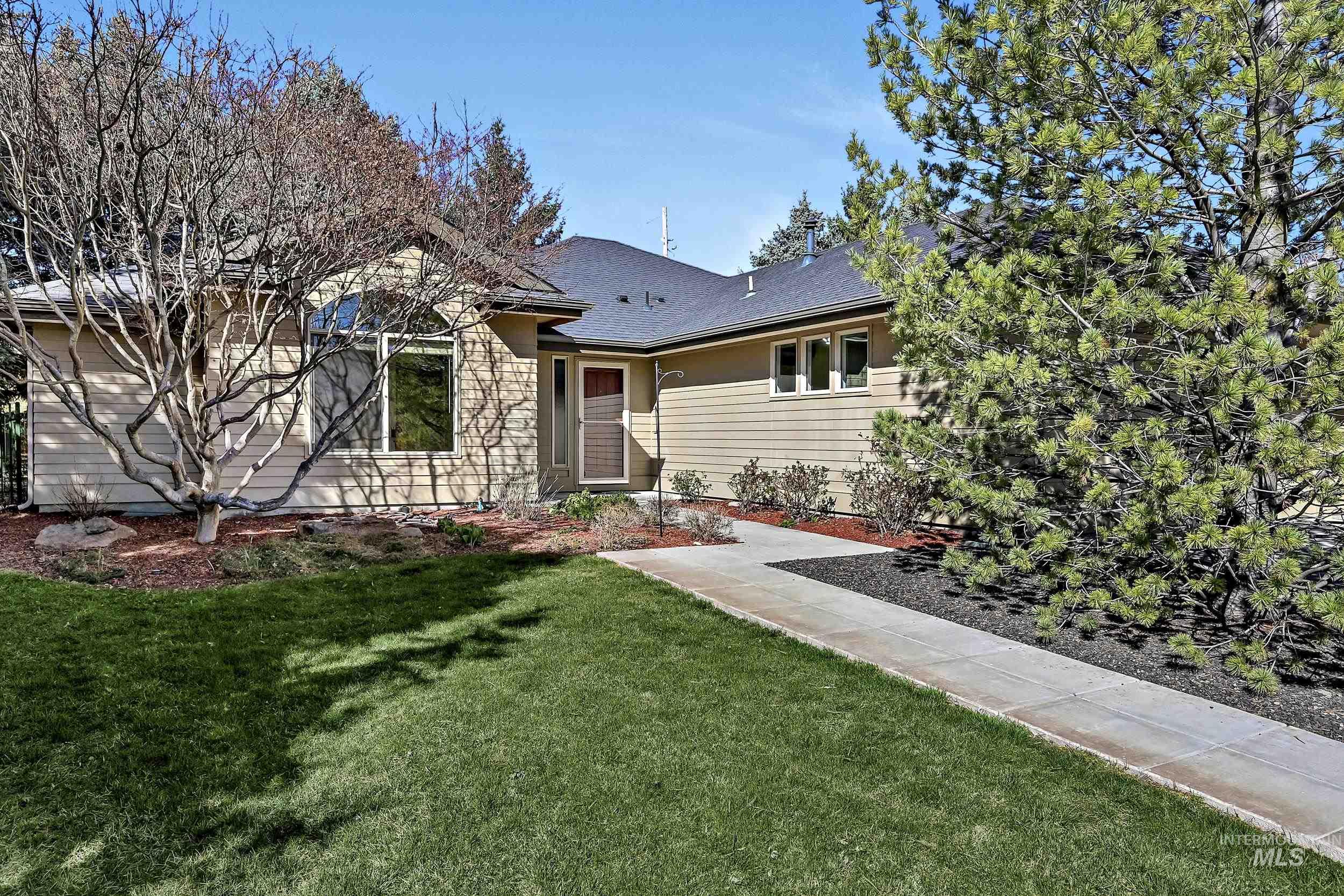 6029 N Taylor Creek, Boise, Idaho 83714, 3 Bedrooms, 2 Bathrooms, Residential For Sale, Price $599,900, 98978746