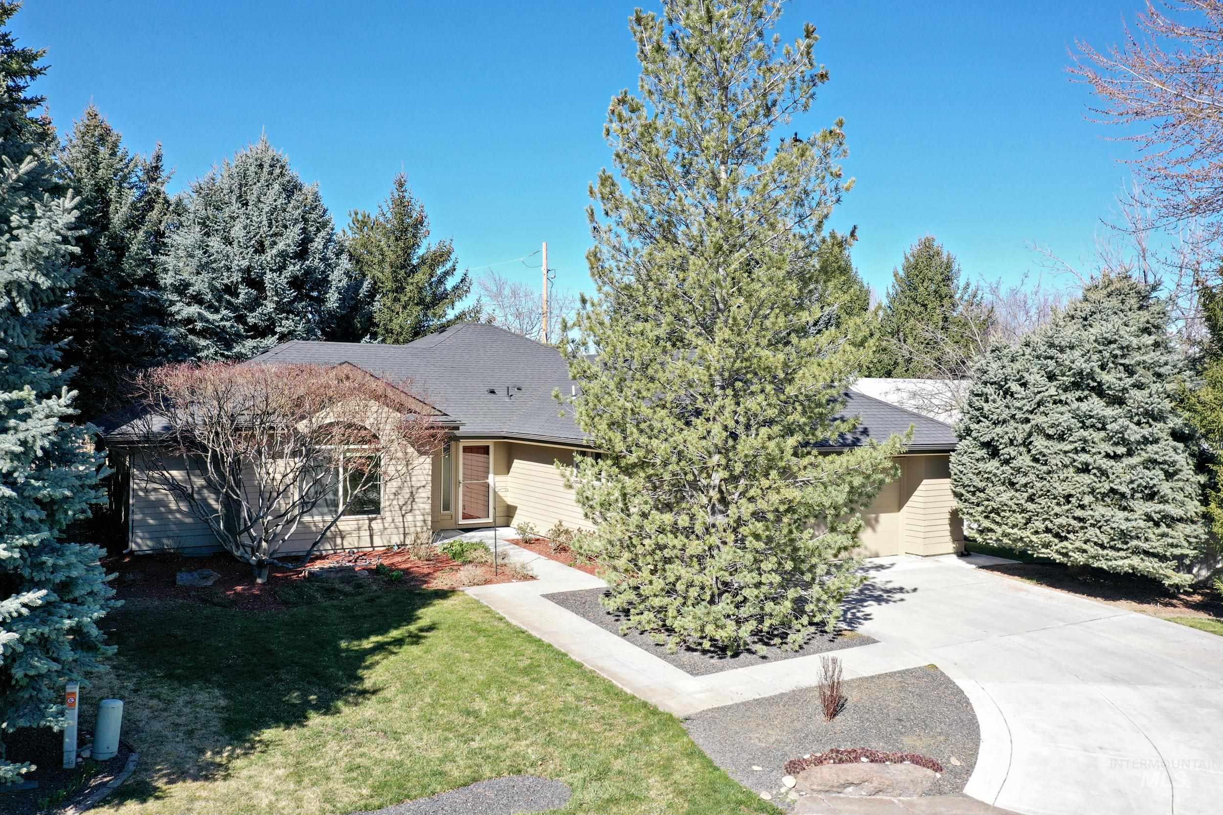 6029 N Taylor Creek, Boise, Idaho 83714, 3 Bedrooms, 2 Bathrooms, Residential For Sale, Price $599,900, 98978746