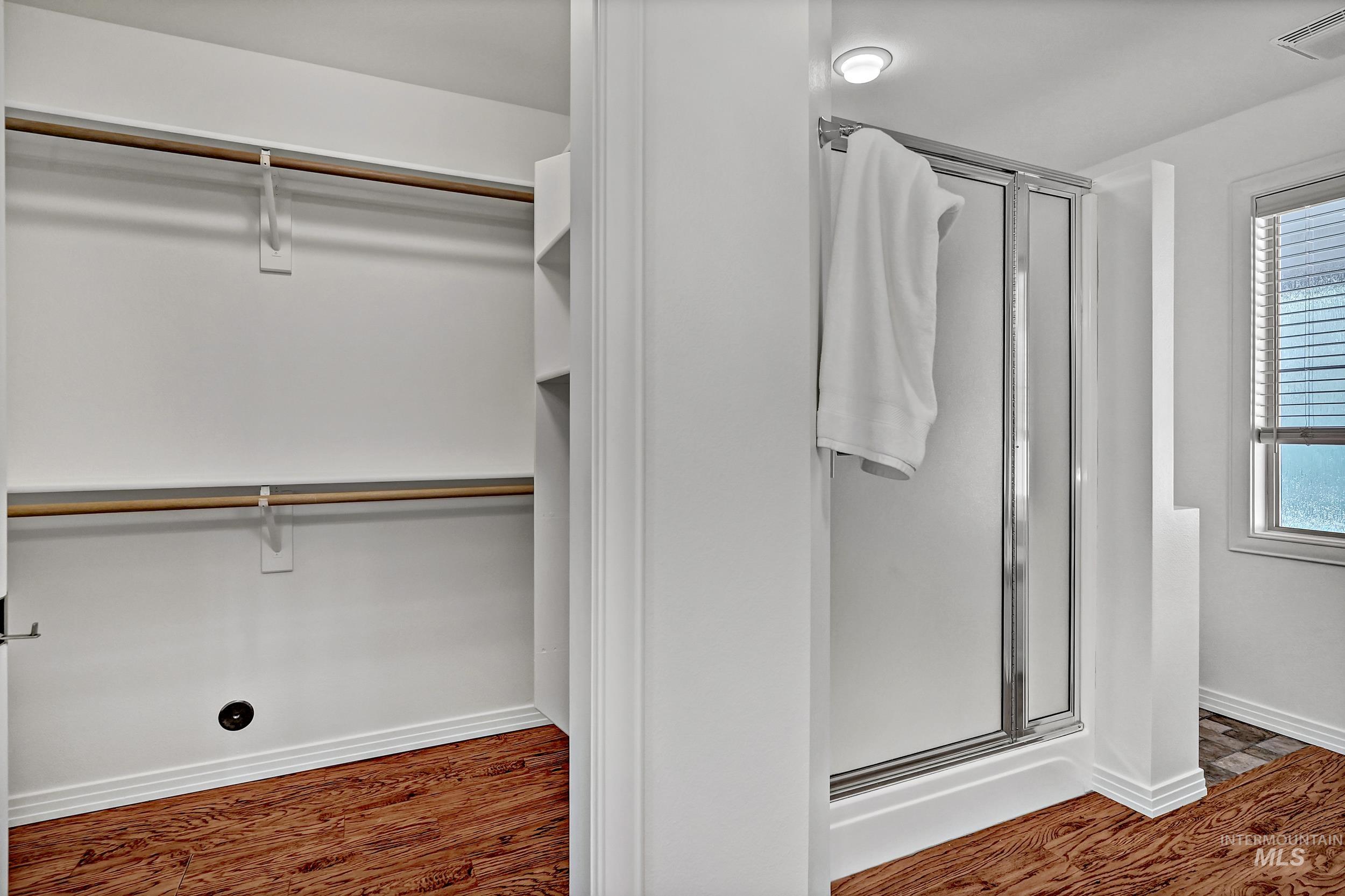 6029 N Taylor Creek, Boise, Idaho 83714, 3 Bedrooms, 2 Bathrooms, Residential For Sale, Price $599,900, 98978746