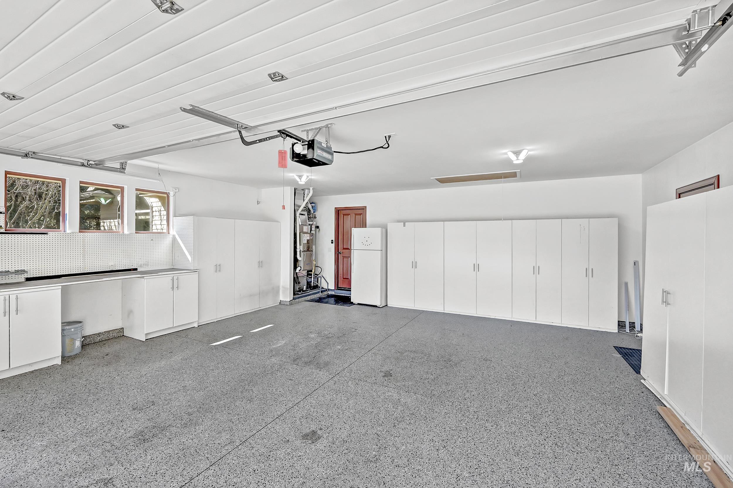 6029 N Taylor Creek, Boise, Idaho 83714, 3 Bedrooms, 2 Bathrooms, Residential For Sale, Price $599,900, 98978746