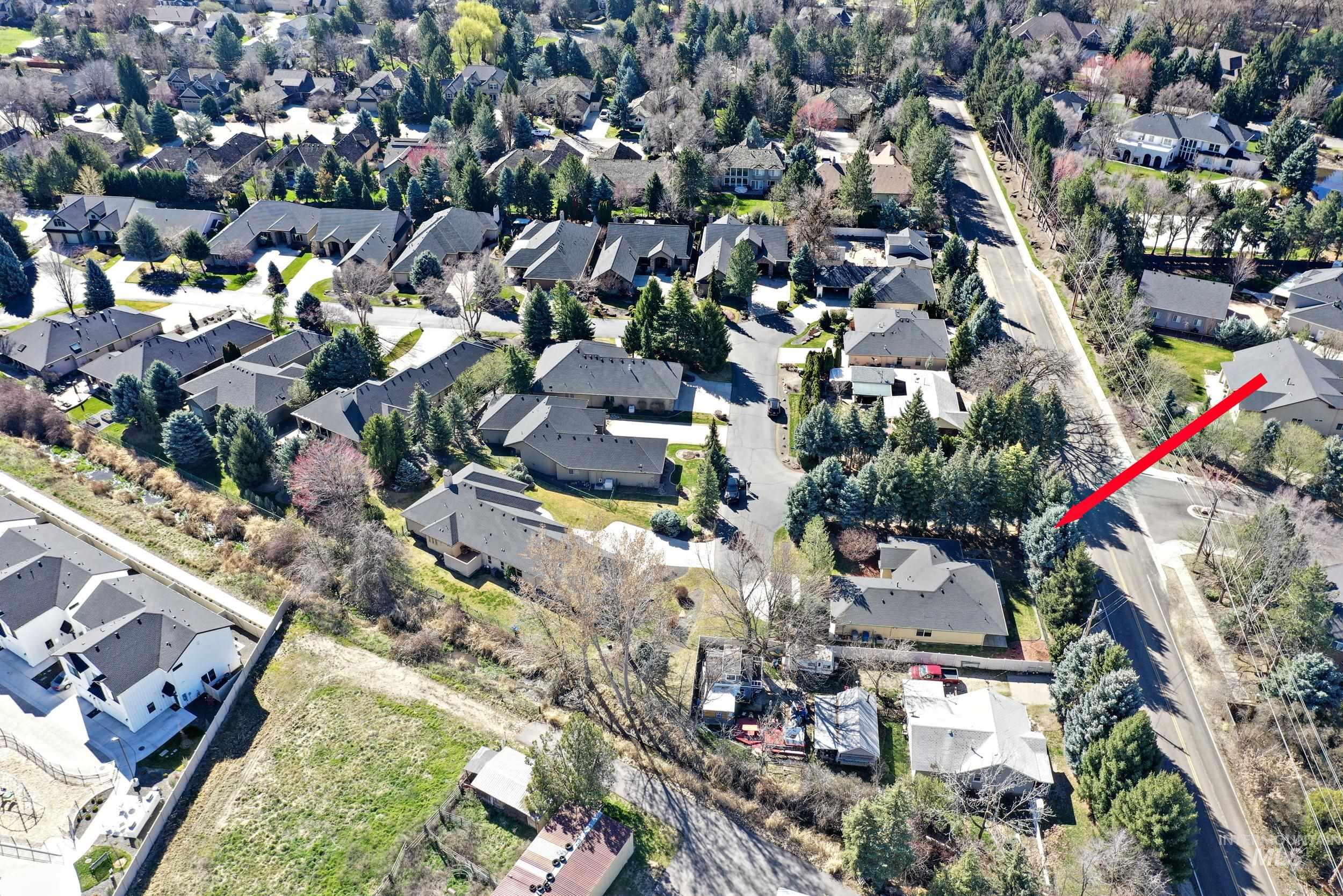 6029 N Taylor Creek, Boise, Idaho 83714, 3 Bedrooms, 2 Bathrooms, Residential For Sale, Price $599,900, 98978746