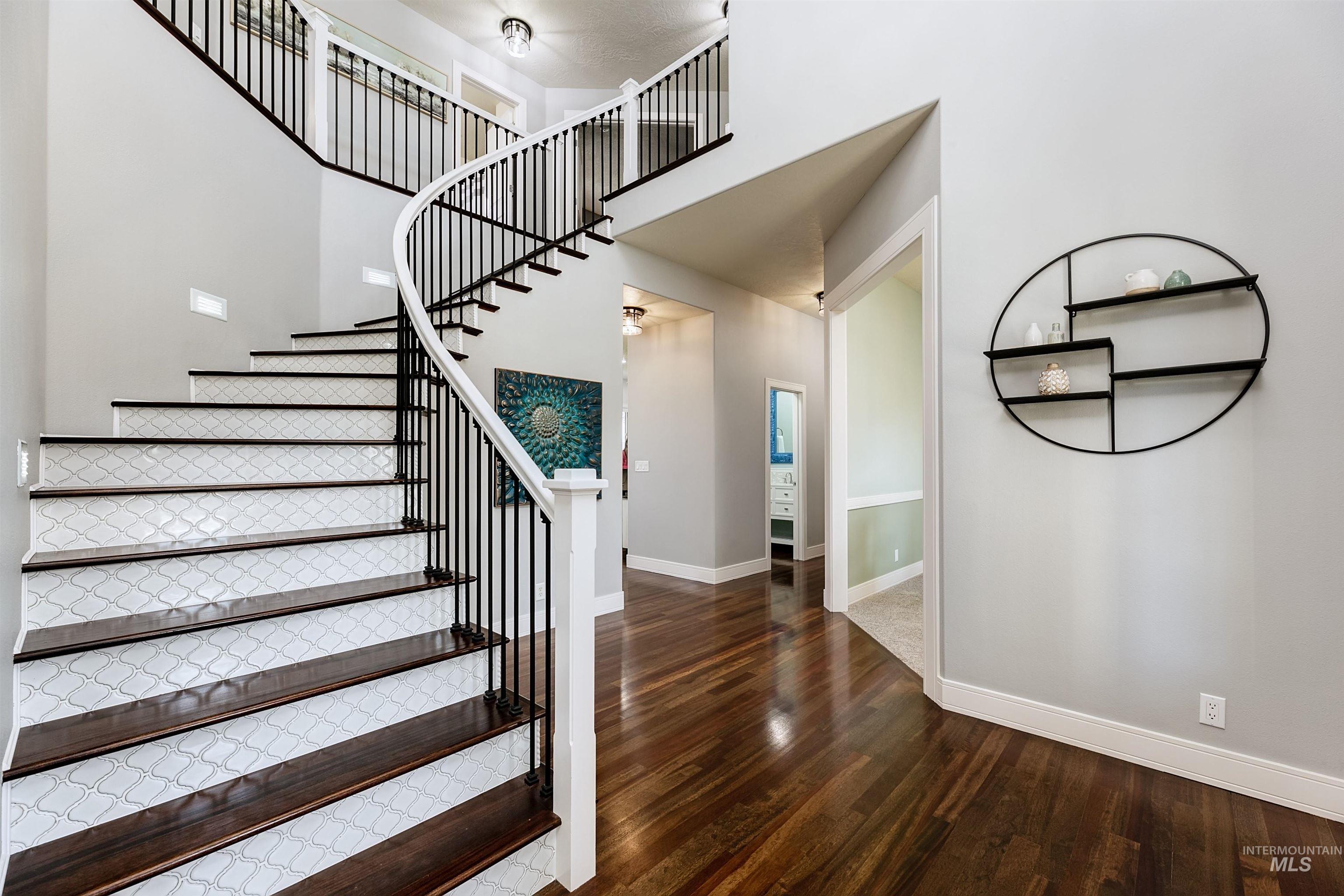 920 W Bacall St., Meridian, Idaho 83646, 5 Bedrooms, 3.5 Bathrooms, Residential For Sale, Price $824,900, 98978747