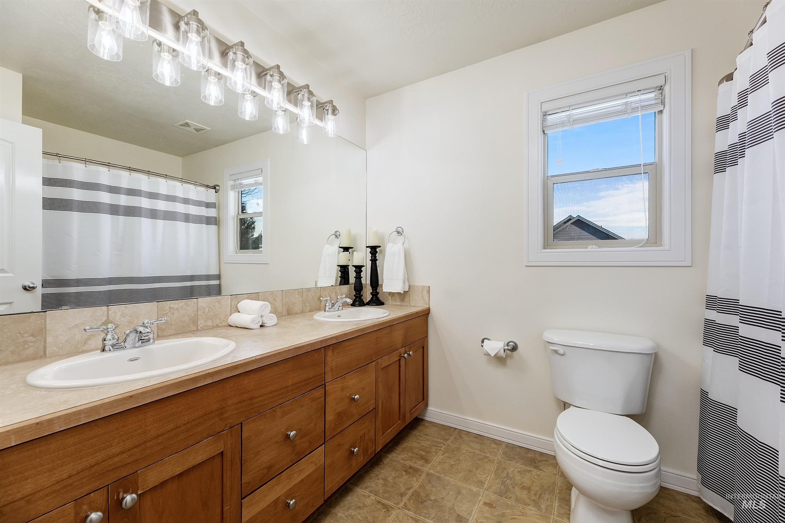 920 W Bacall St., Meridian, Idaho 83646, 5 Bedrooms, 3.5 Bathrooms, Residential For Sale, Price $824,900, 98978747