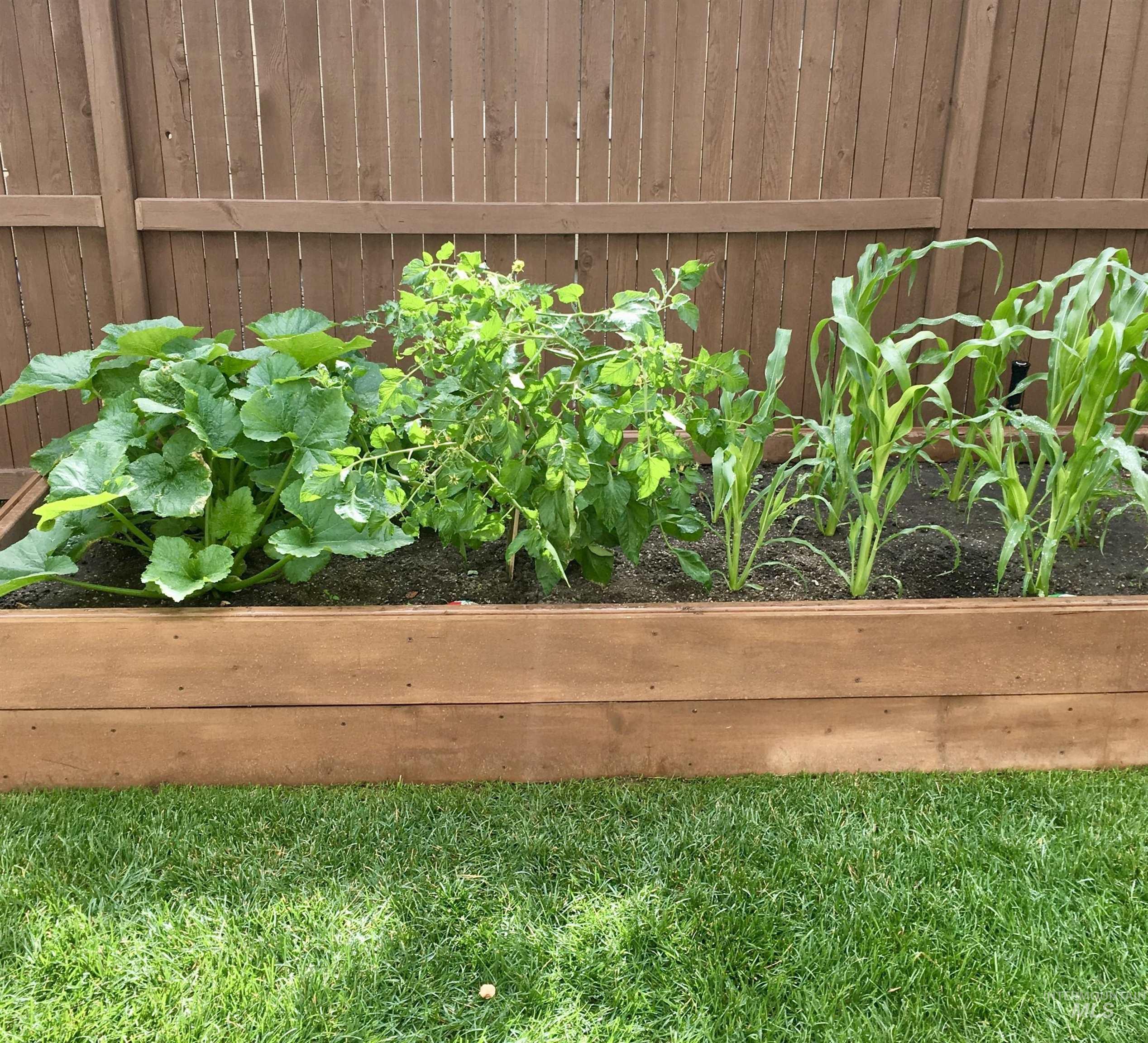 920 W Bacall St., Meridian, Idaho 83646, 5 Bedrooms, 3.5 Bathrooms, Residential For Sale, Price $824,900, 98978747