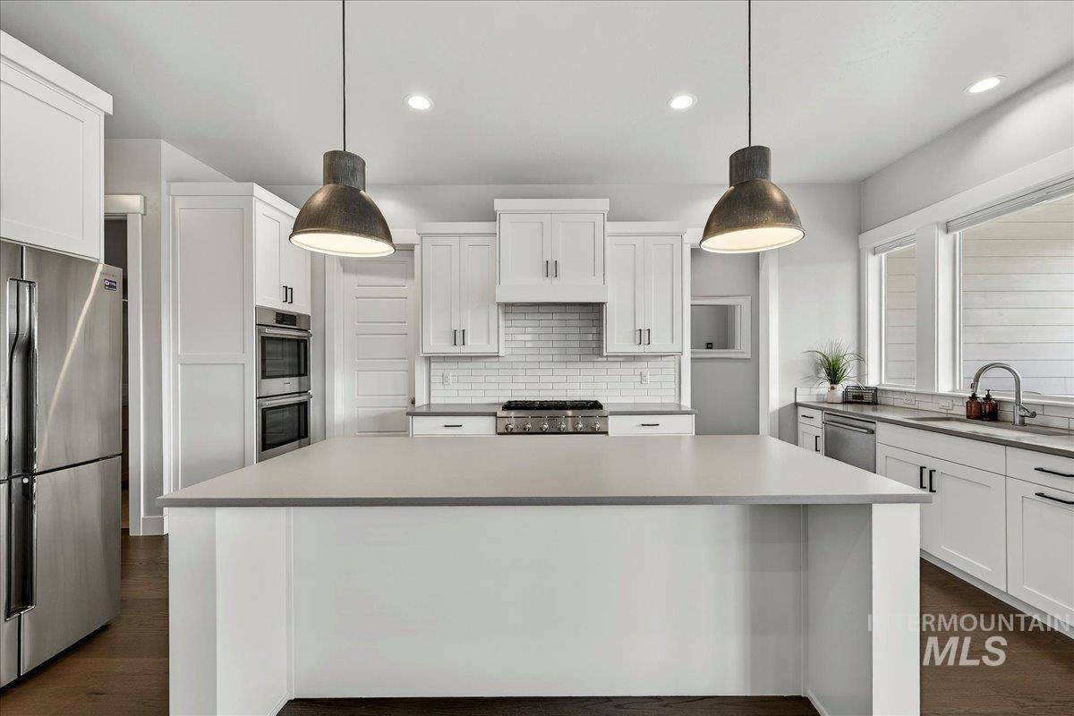 1854 N Tullshire Way, Eagle, Idaho 83616-0000, 4 Bedrooms, 2.5 Bathrooms, Residential For Sale, Price $1,100,000, 98978748