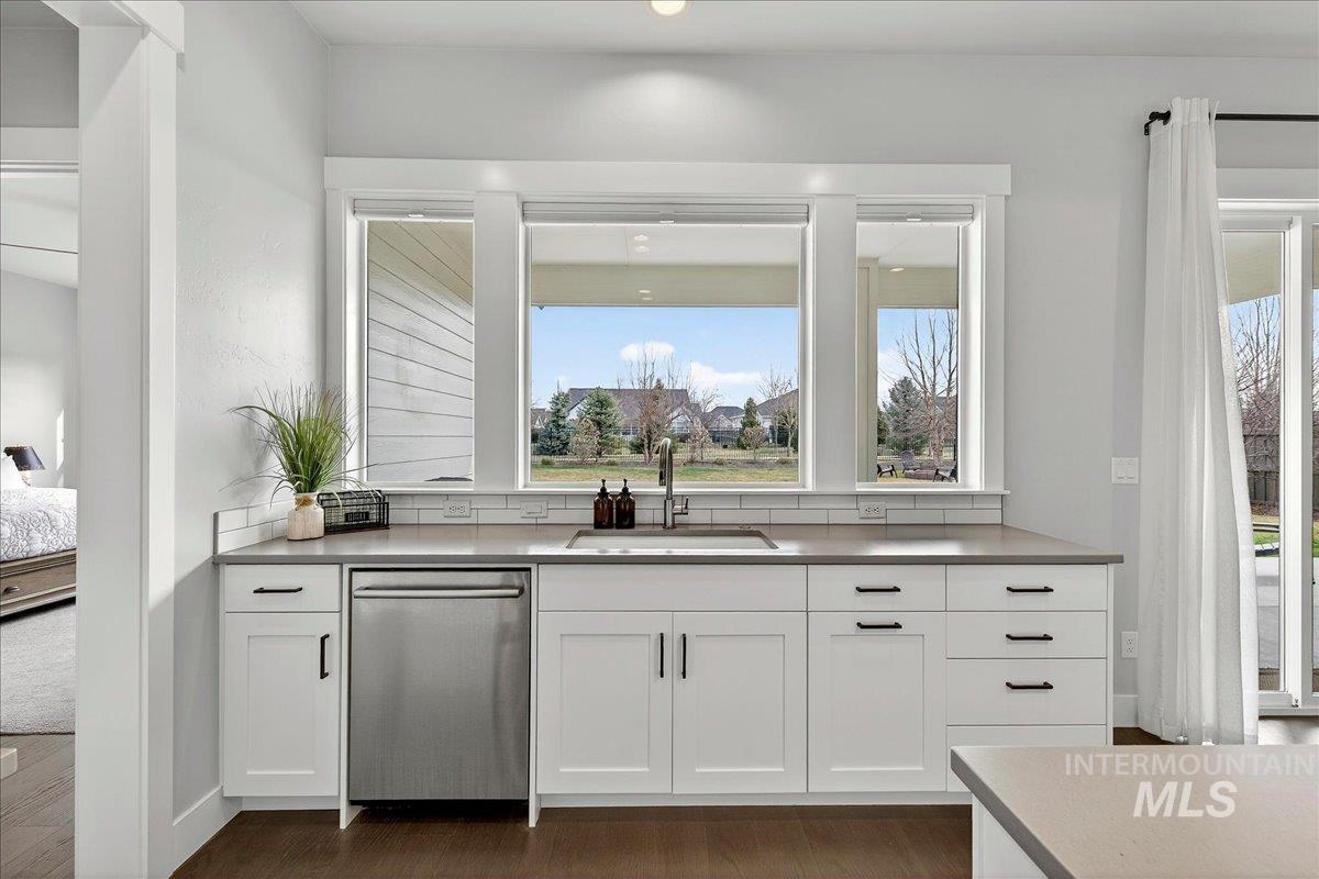 1854 N Tullshire Way, Eagle, Idaho 83616-0000, 4 Bedrooms, 2.5 Bathrooms, Residential For Sale, Price $1,100,000, 98978748