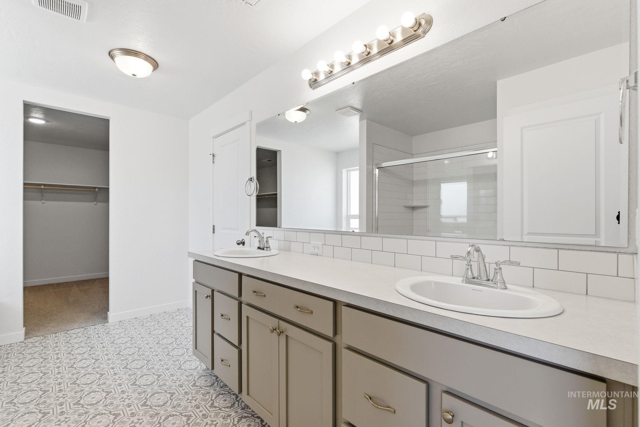 110 Homesteaders St., Middleton, Idaho 83644, 5 Bedrooms, 4 Bathrooms, Residential For Sale, Price $599,900,MLS 98978751