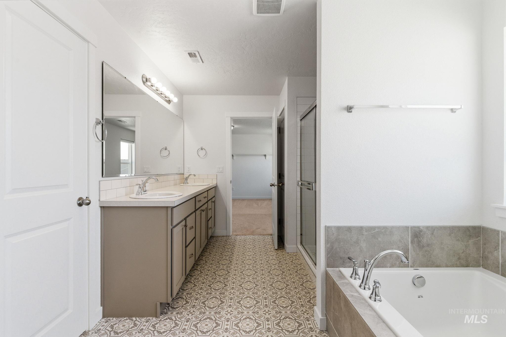 110 Homesteaders St., Middleton, Idaho 83644, 5 Bedrooms, 4 Bathrooms, Residential For Sale, Price $599,900,MLS 98978751