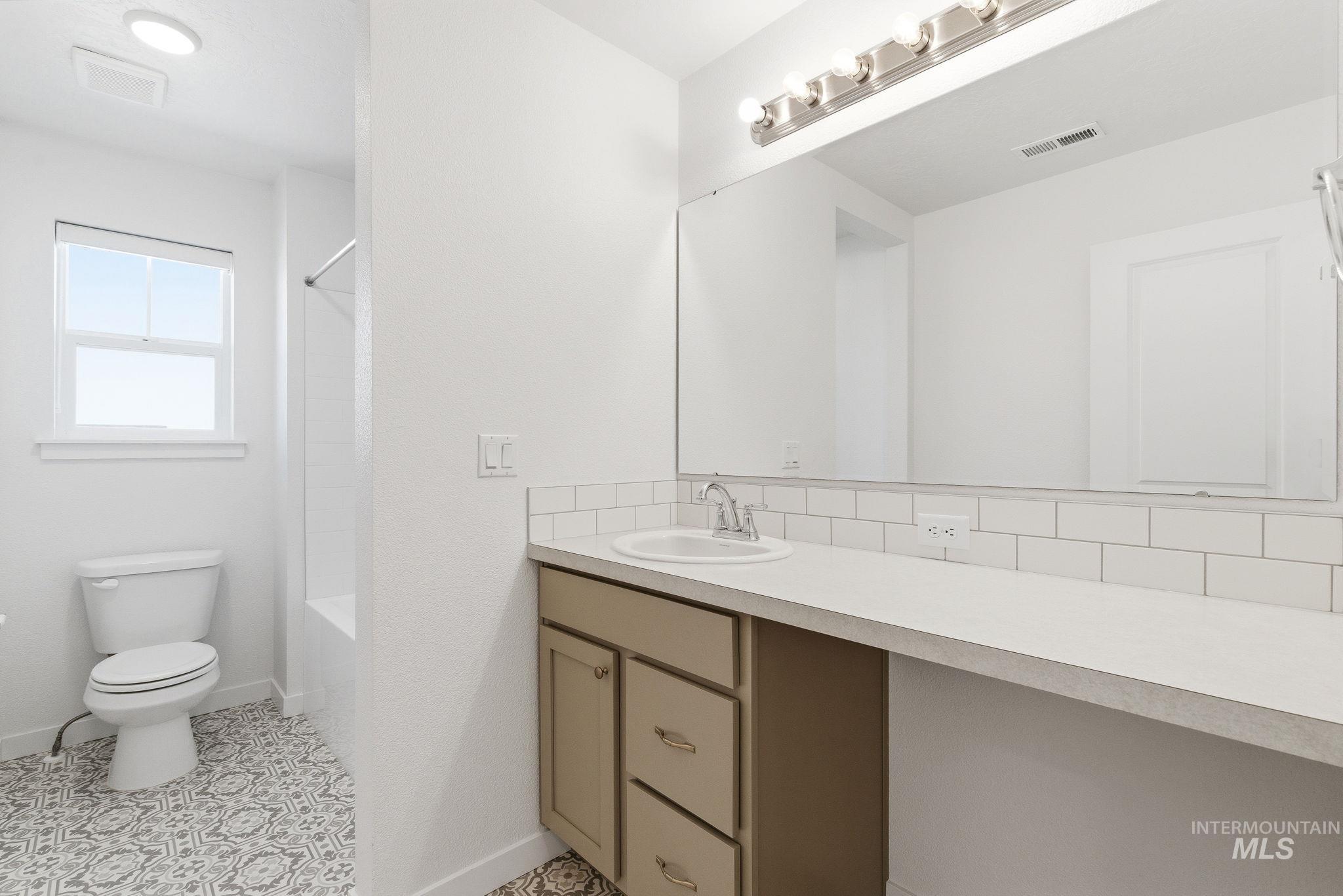 110 Homesteaders St., Middleton, Idaho 83644, 5 Bedrooms, 4 Bathrooms, Residential For Sale, Price $599,900,MLS 98978751