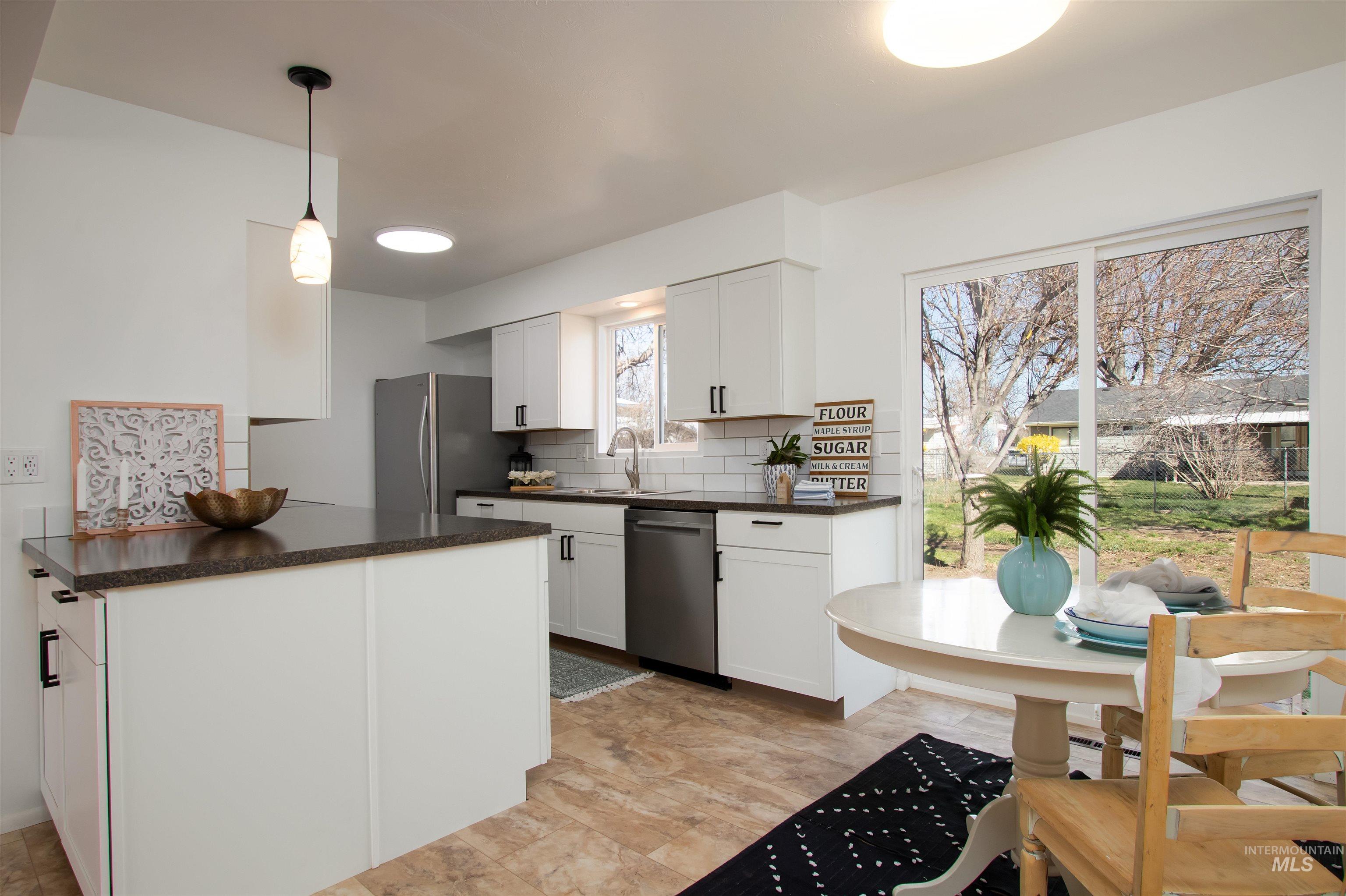 775 S 13th, Mountain Home, Idaho 83647, 3 Bedrooms, 1 Bathroom, Residential For Sale, Price $279,000, 98978752