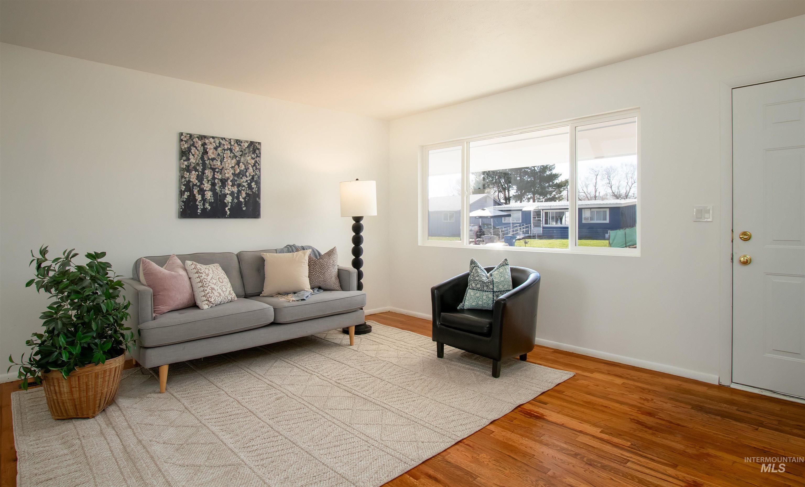 775 S 13th, Mountain Home, Idaho 83647, 3 Bedrooms, 1 Bathroom, Residential For Sale, Price $279,000, 98978752