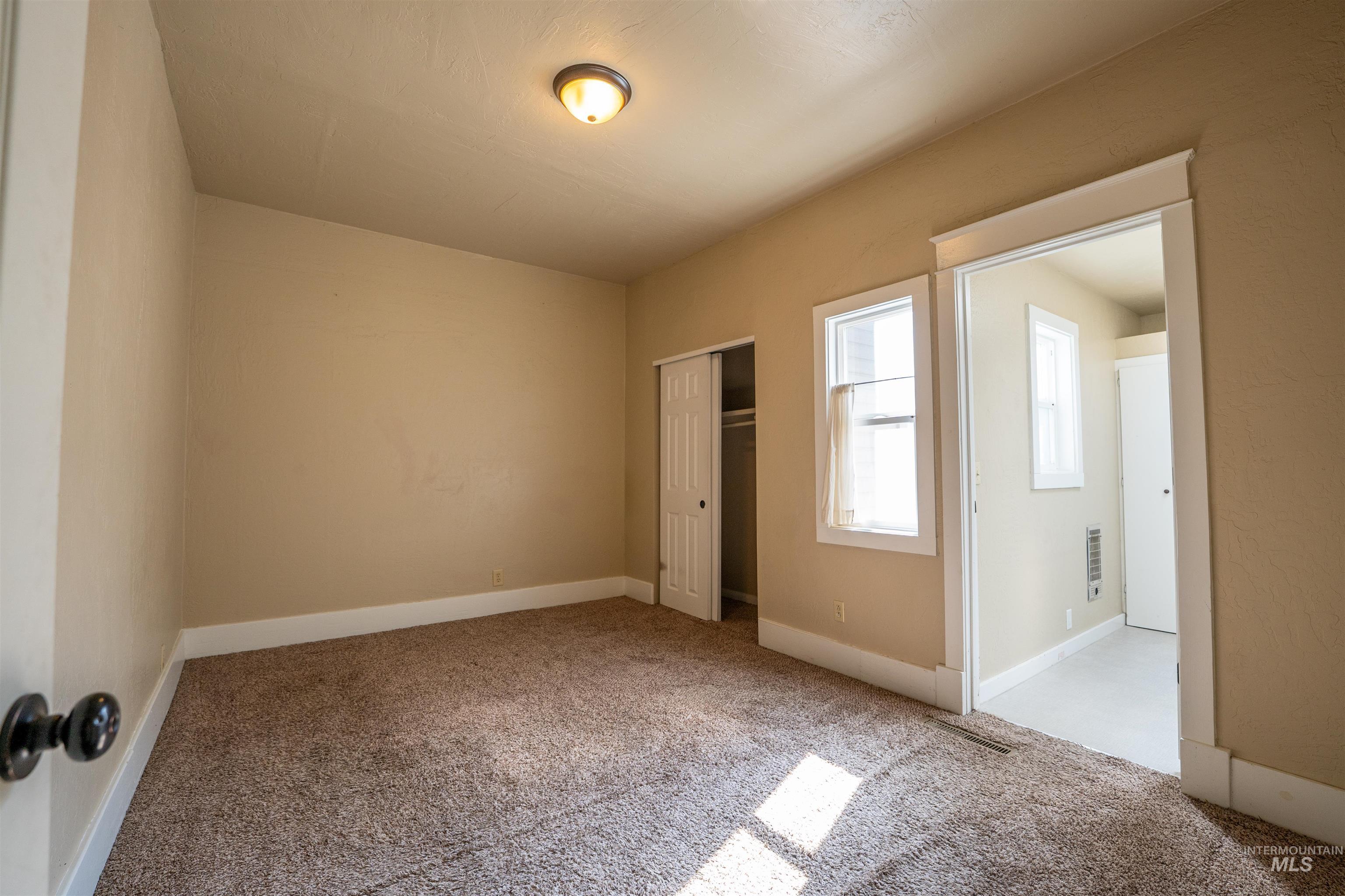 820 11th ave south, Nampa, Idaho 83651, 2 Bedrooms, 2 Bathrooms, Residential For Sale, Price $329,900, 98978757