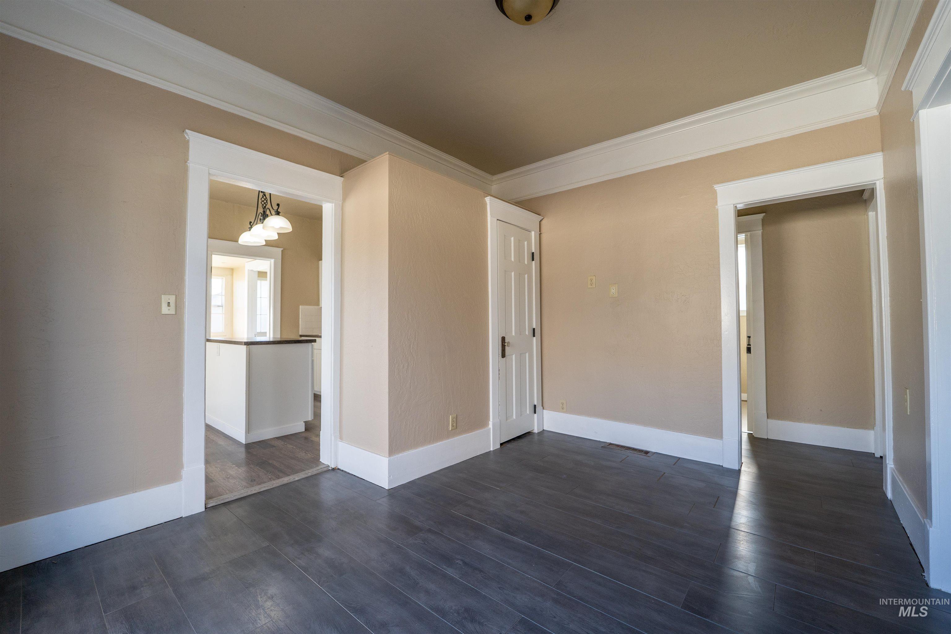 820 11th ave south, Nampa, Idaho 83651, 2 Bedrooms, 2 Bathrooms, Residential For Sale, Price $329,900, 98978757