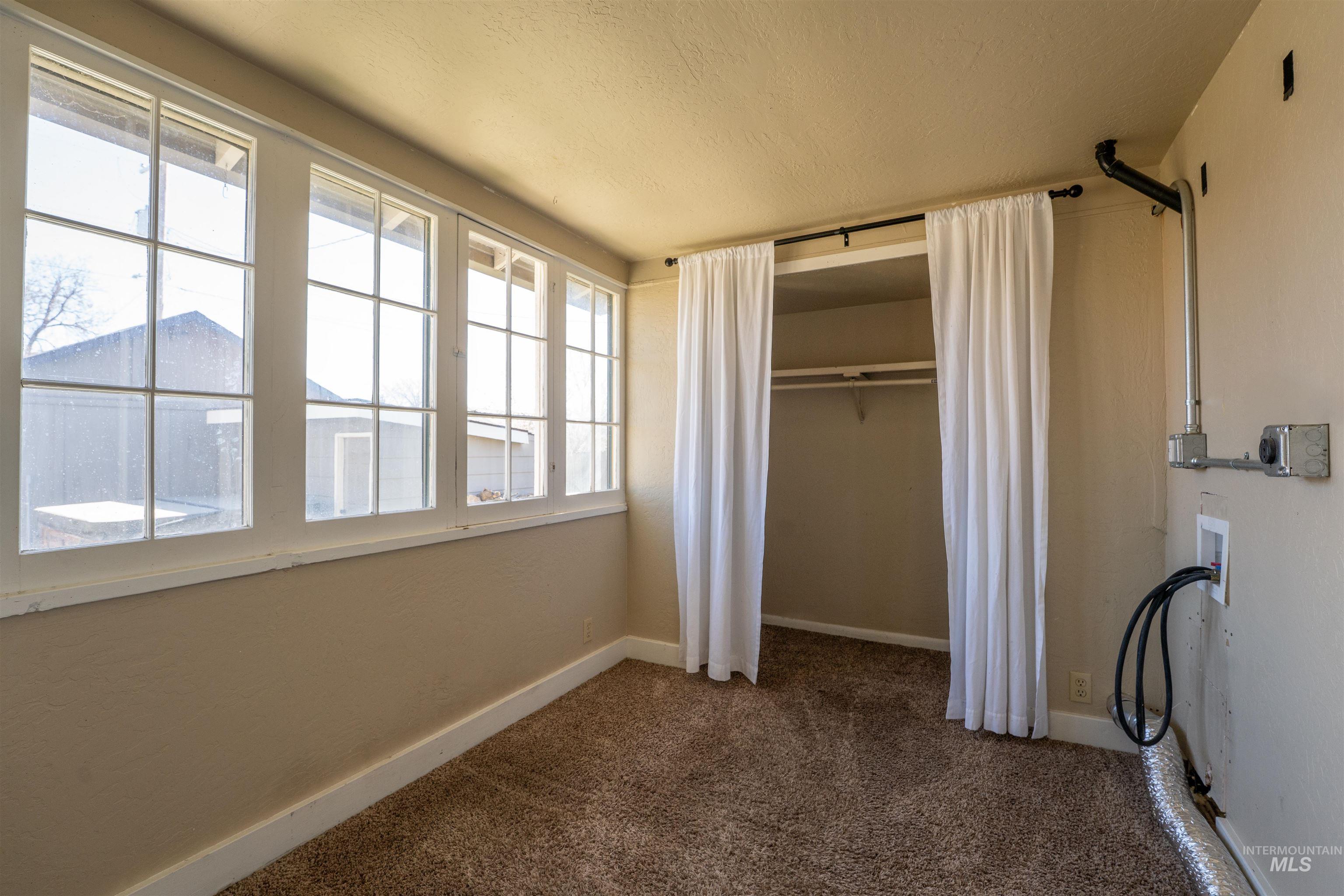 820 11th ave south, Nampa, Idaho 83651, 2 Bedrooms, 2 Bathrooms, Residential For Sale, Price $329,900, 98978757