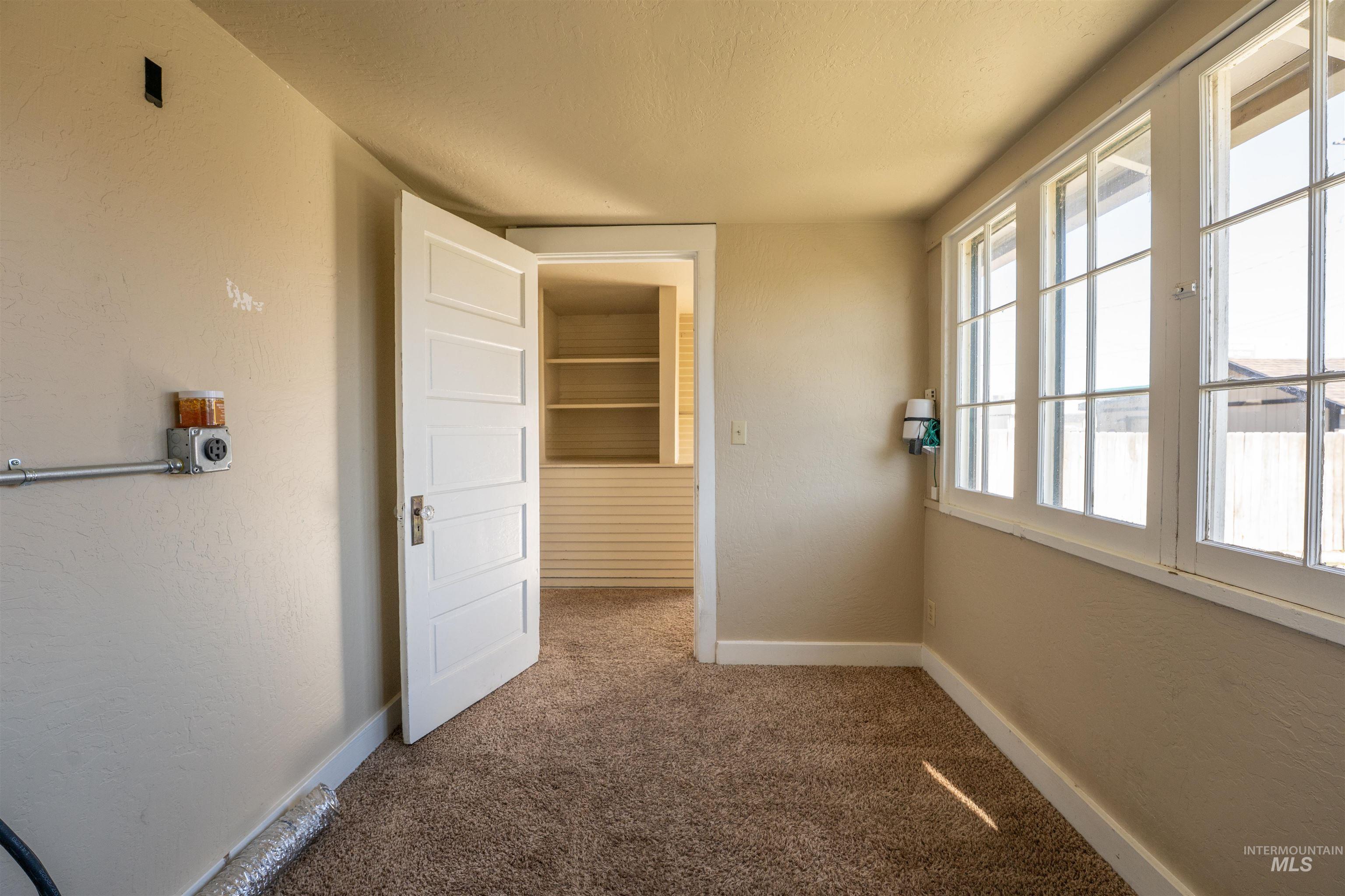 820 11th ave south, Nampa, Idaho 83651, 2 Bedrooms, 2 Bathrooms, Residential For Sale, Price $329,900, 98978757