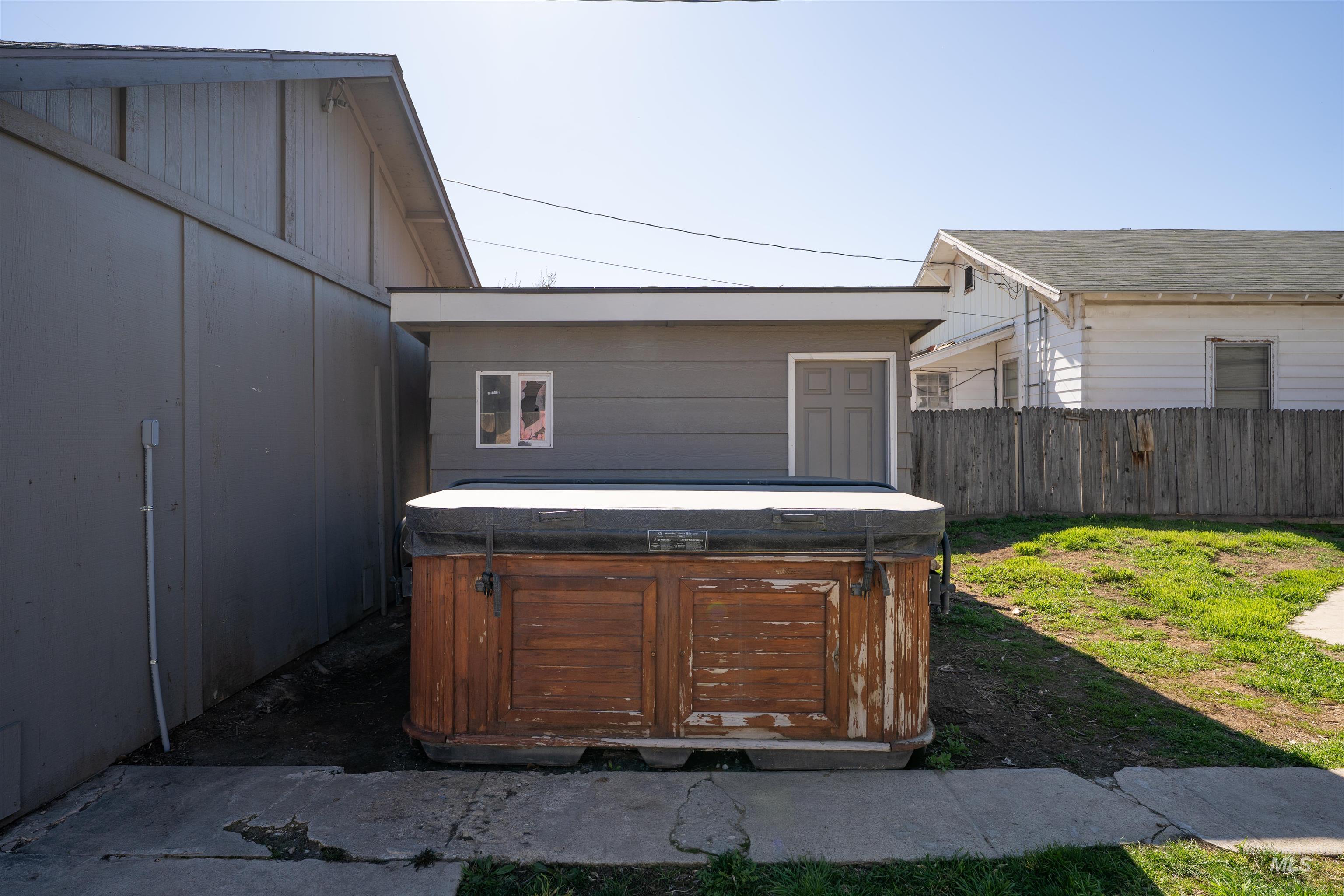 820 11th ave south, Nampa, Idaho 83651, 2 Bedrooms, 2 Bathrooms, Residential For Sale, Price $329,900, 98978757