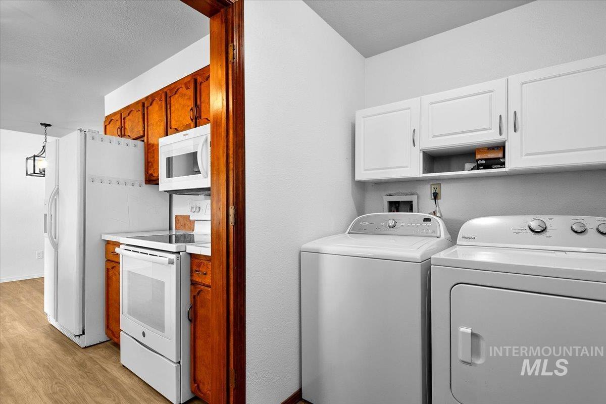 2719 N Aster Ave, Boise, Idaho 83704, 3 Bedrooms, 2 Bathrooms, Residential For Sale, Price $408,000, 98978758