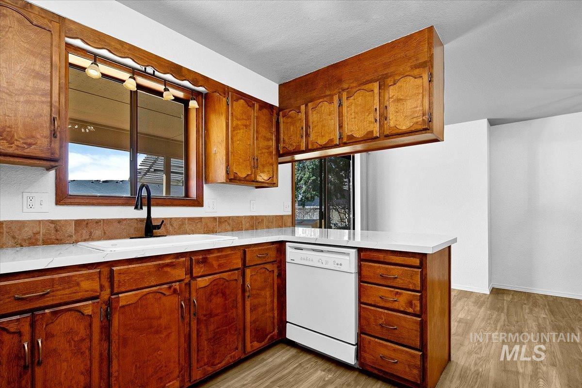 2719 N Aster Ave, Boise, Idaho 83704, 3 Bedrooms, 2 Bathrooms, Residential For Sale, Price $408,000, 98978758