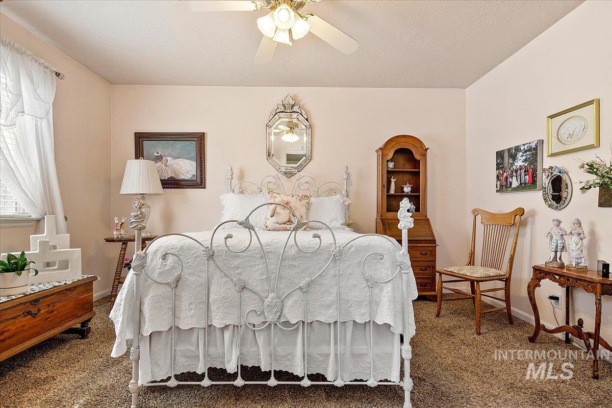 8133 W. Penny Ln., Garden City, Idaho 83714, 2 Bedrooms, 2.5 Bathrooms, Residential For Sale, Price $399,900, 98978763