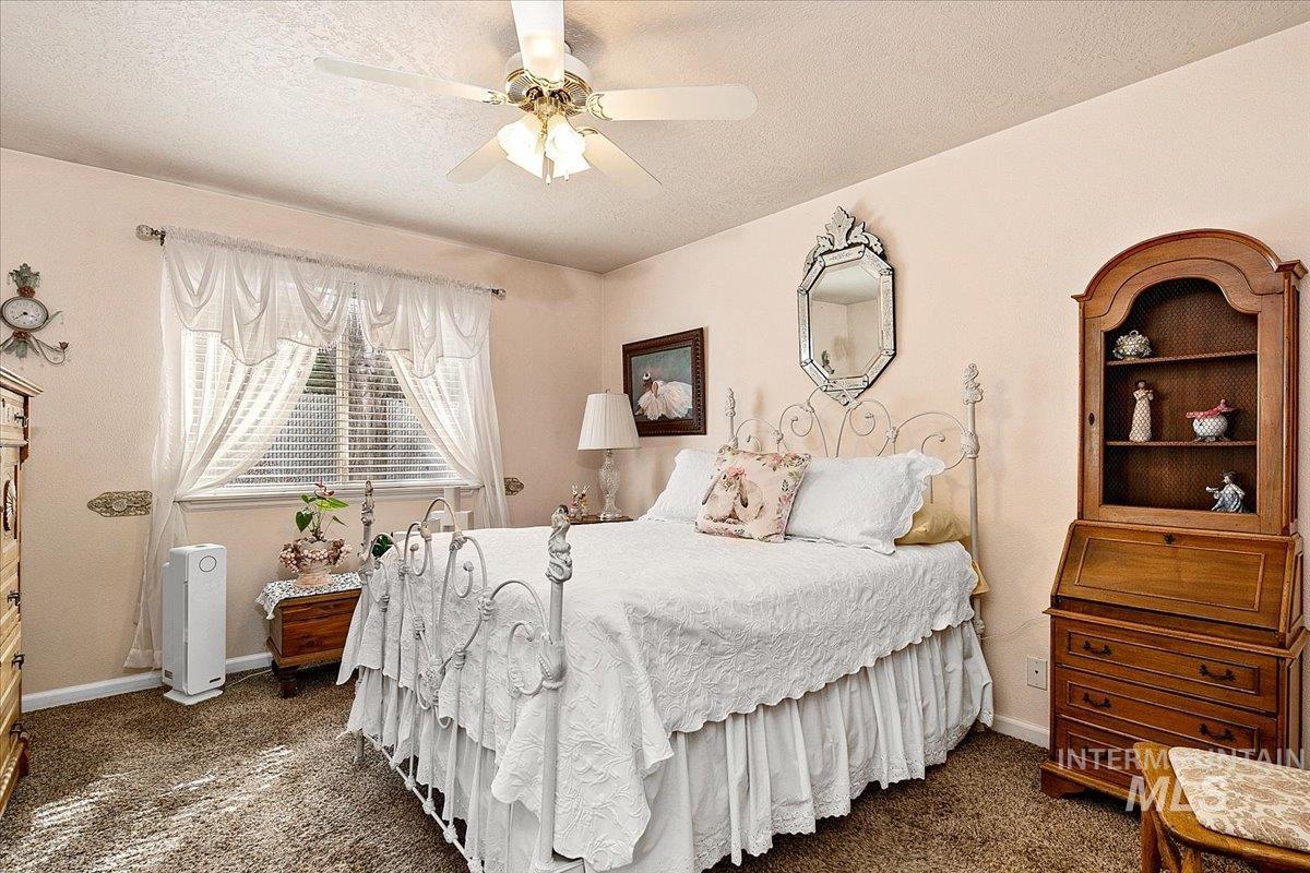 8133 W. Penny Ln., Garden City, Idaho 83714, 2 Bedrooms, 2.5 Bathrooms, Residential For Sale, Price $399,900, 98978763