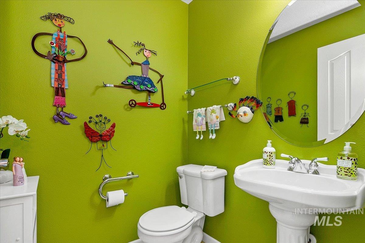 8133 W. Penny Ln., Garden City, Idaho 83714, 2 Bedrooms, 2.5 Bathrooms, Residential For Sale, Price $399,900, 98978763