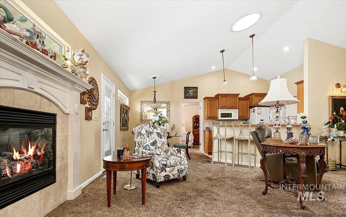 8133 W. Penny Ln., Garden City, Idaho 83714, 2 Bedrooms, 2.5 Bathrooms, Residential For Sale, Price $399,900, 98978763