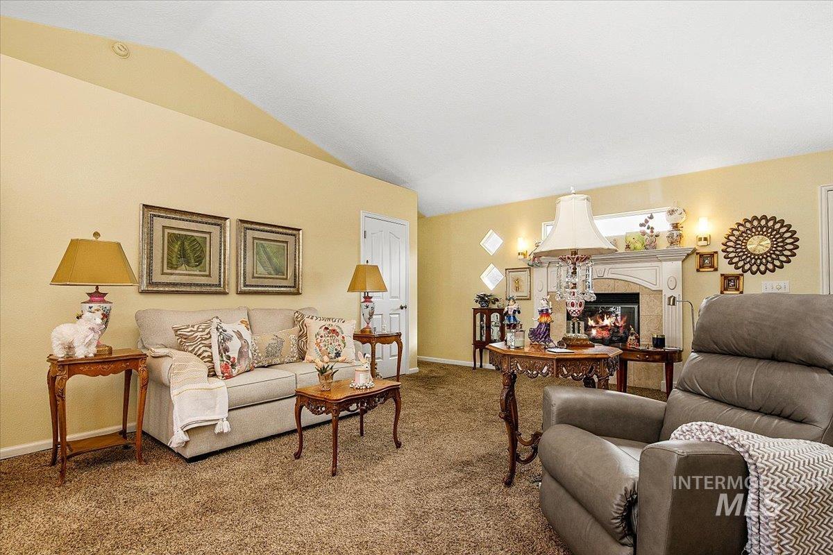 8133 W. Penny Ln., Garden City, Idaho 83714, 2 Bedrooms, 2.5 Bathrooms, Residential For Sale, Price $399,900, 98978763