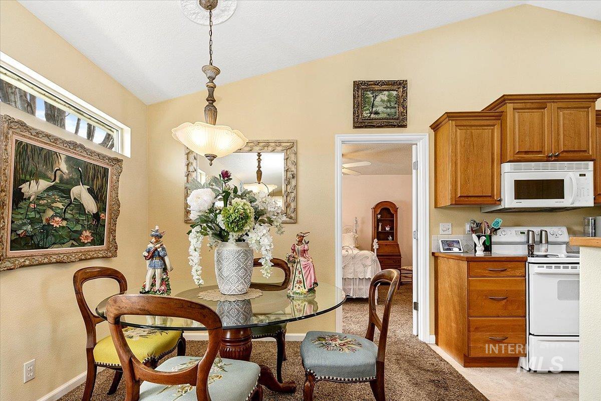 8133 W. Penny Ln., Garden City, Idaho 83714, 2 Bedrooms, 2.5 Bathrooms, Residential For Sale, Price $399,900, 98978763