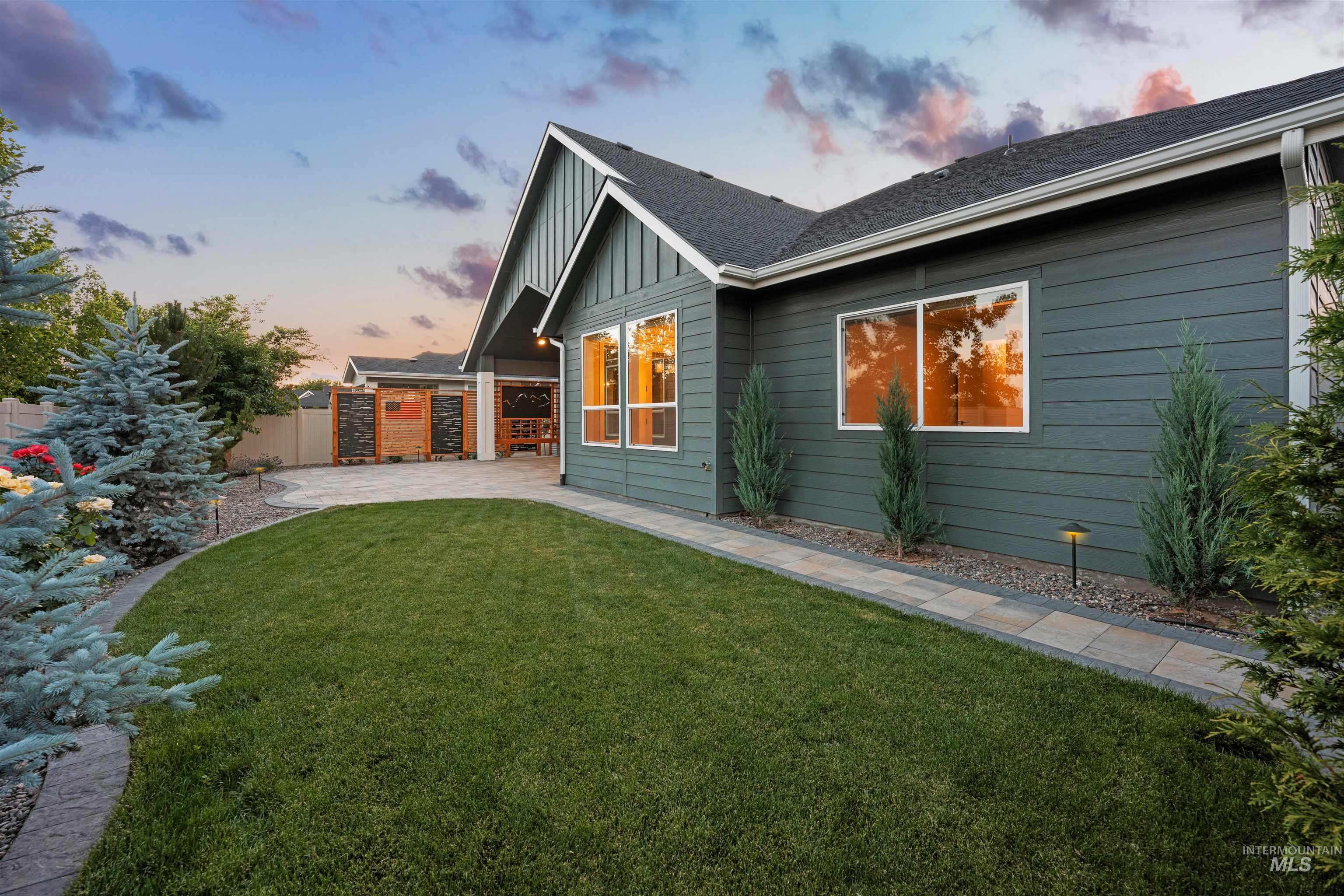 869 E Territory St, Meridian, Idaho 83646, 3 Bedrooms, 3 Bathrooms, Residential For Sale, Price $835,000,MLS 98978765