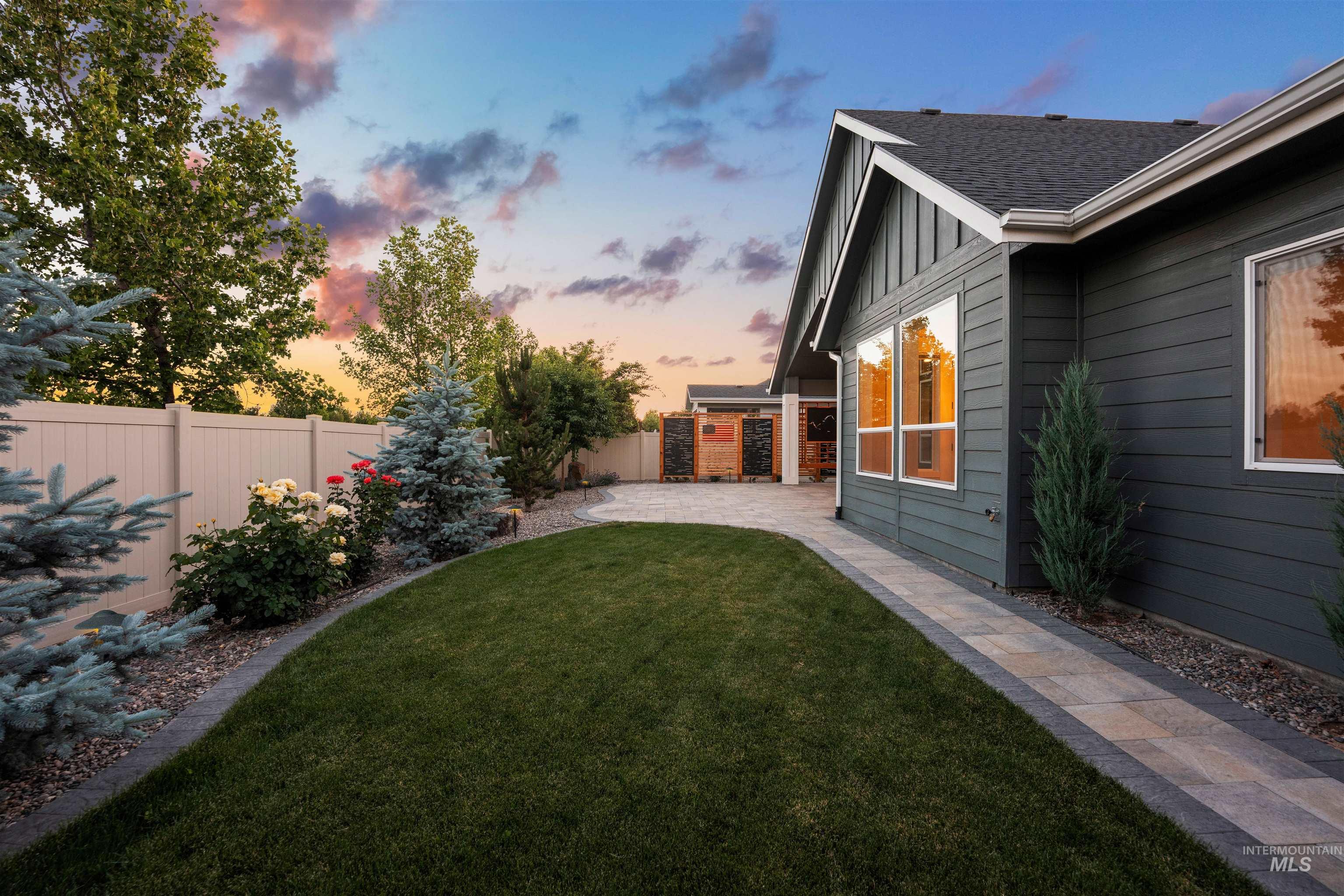 869 E Territory St, Meridian, Idaho 83646, 3 Bedrooms, 3 Bathrooms, Residential For Sale, Price $835,000,MLS 98978765