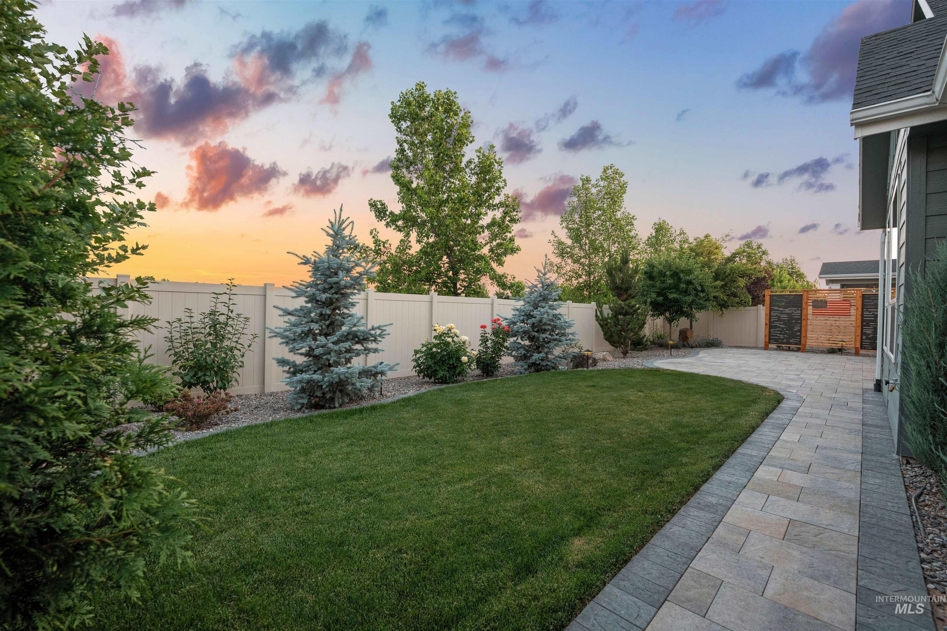 869 E Territory St, Meridian, Idaho 83646, 3 Bedrooms, 3 Bathrooms, Residential For Sale, Price $835,000,MLS 98978765