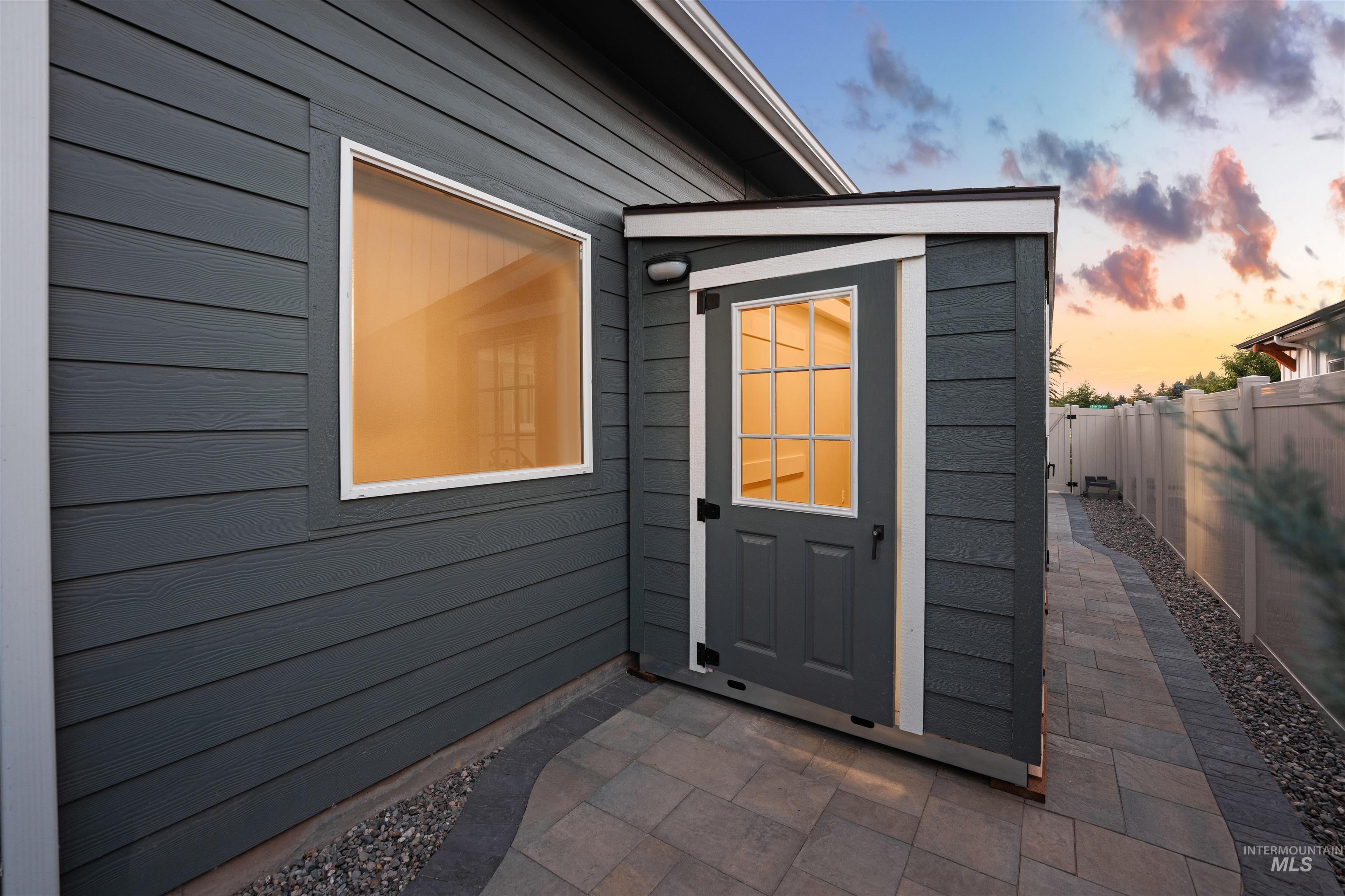 869 E Territory St, Meridian, Idaho 83646, 3 Bedrooms, 3 Bathrooms, Residential For Sale, Price $835,000,MLS 98978765