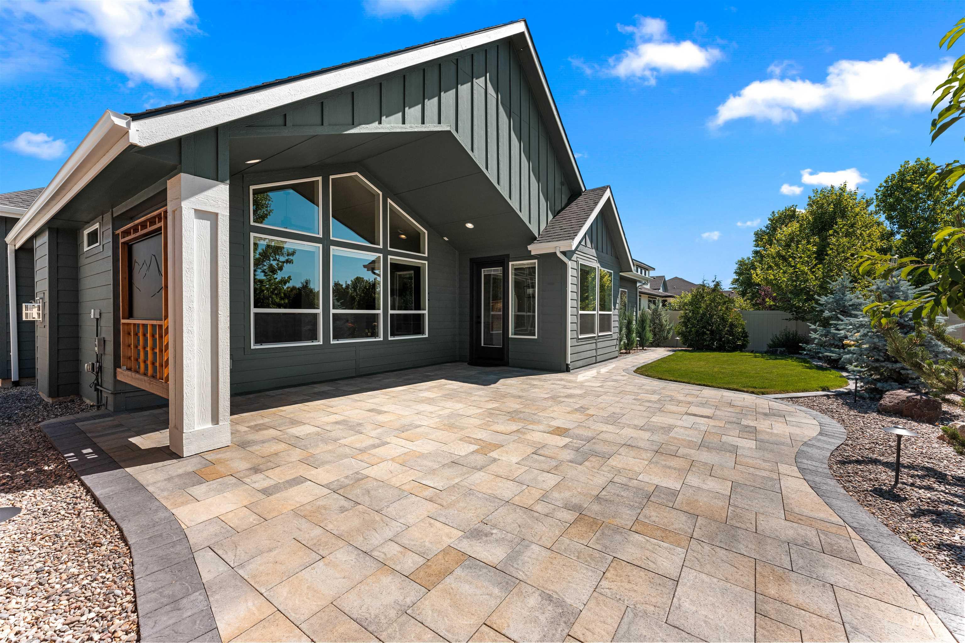 869 E Territory St, Meridian, Idaho 83646, 3 Bedrooms, 3 Bathrooms, Residential For Sale, Price $835,000,MLS 98978765