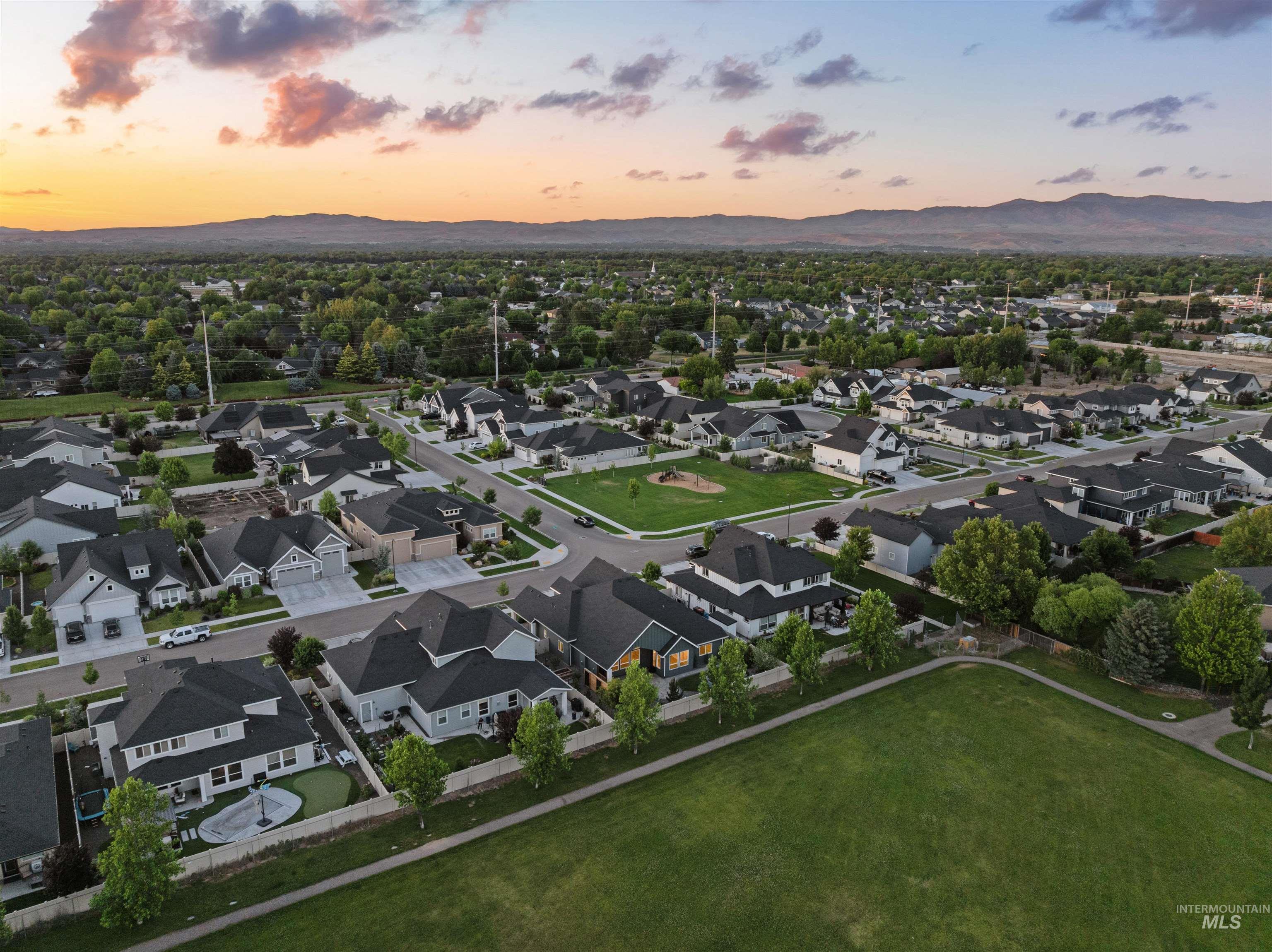 869 E Territory St, Meridian, Idaho 83646, 3 Bedrooms, 3 Bathrooms, Residential For Sale, Price $835,000,MLS 98978765