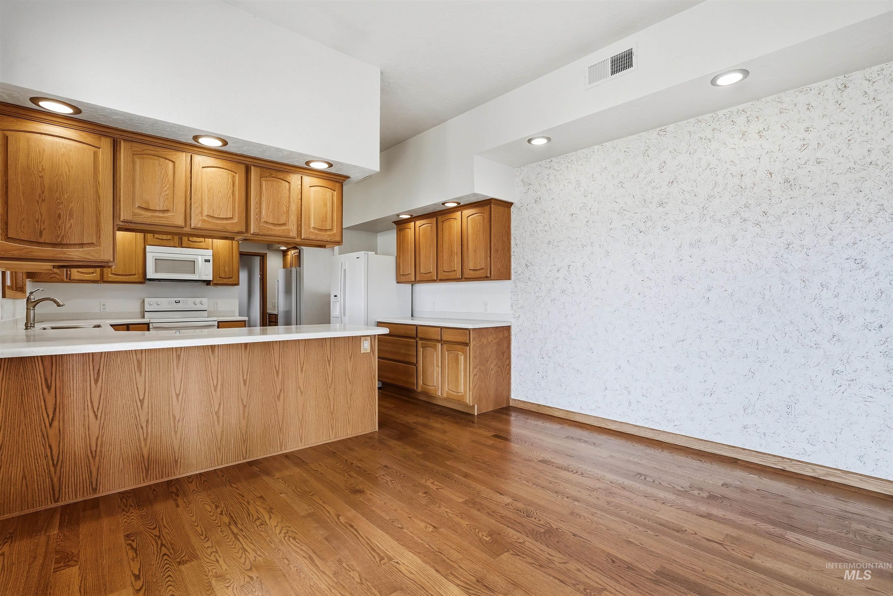 9650 N Highway 52, Sweet, Idaho 83670, 4 Bedrooms, 3 Bathrooms, Residential For Sale, Price $1,295,000, 98978766